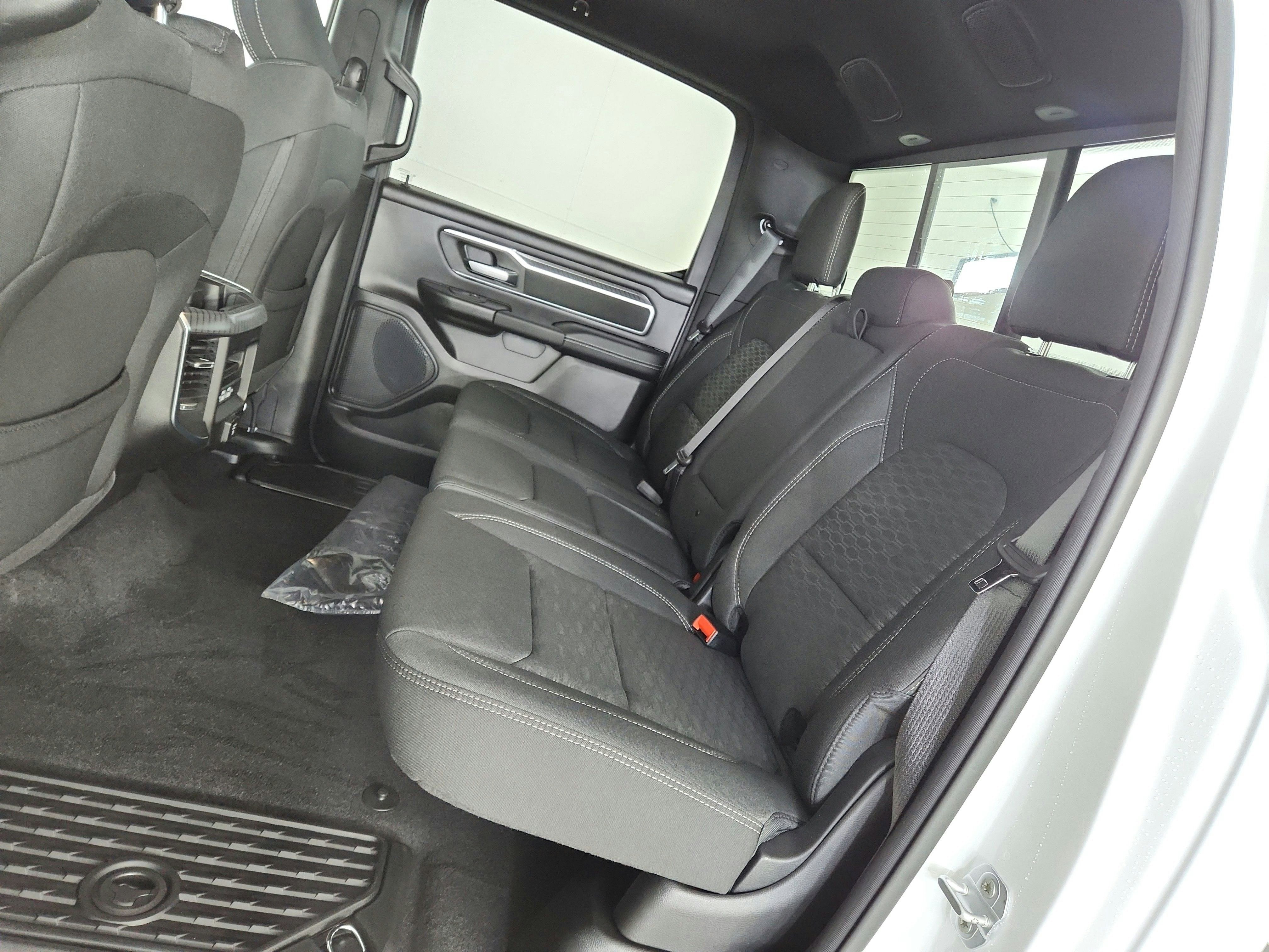2025 RAM 1500 Big Horn Crew Cab 4x4 5'7' Box