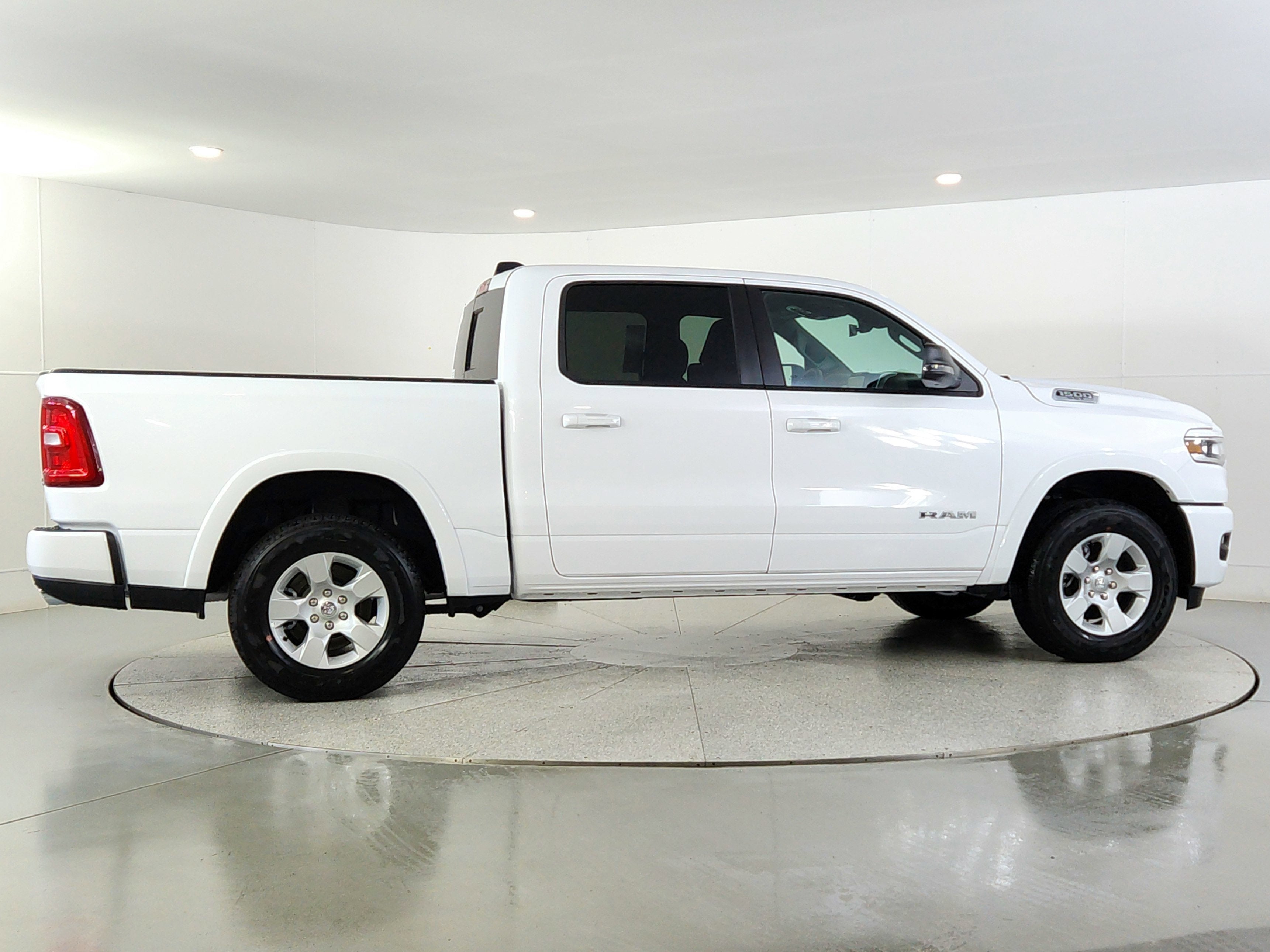 2025 RAM 1500 Big Horn Crew Cab 4x4 5'7' Box