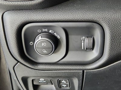 2025 RAM 1500 Big Horn Crew Cab 4x4 5'7' Box