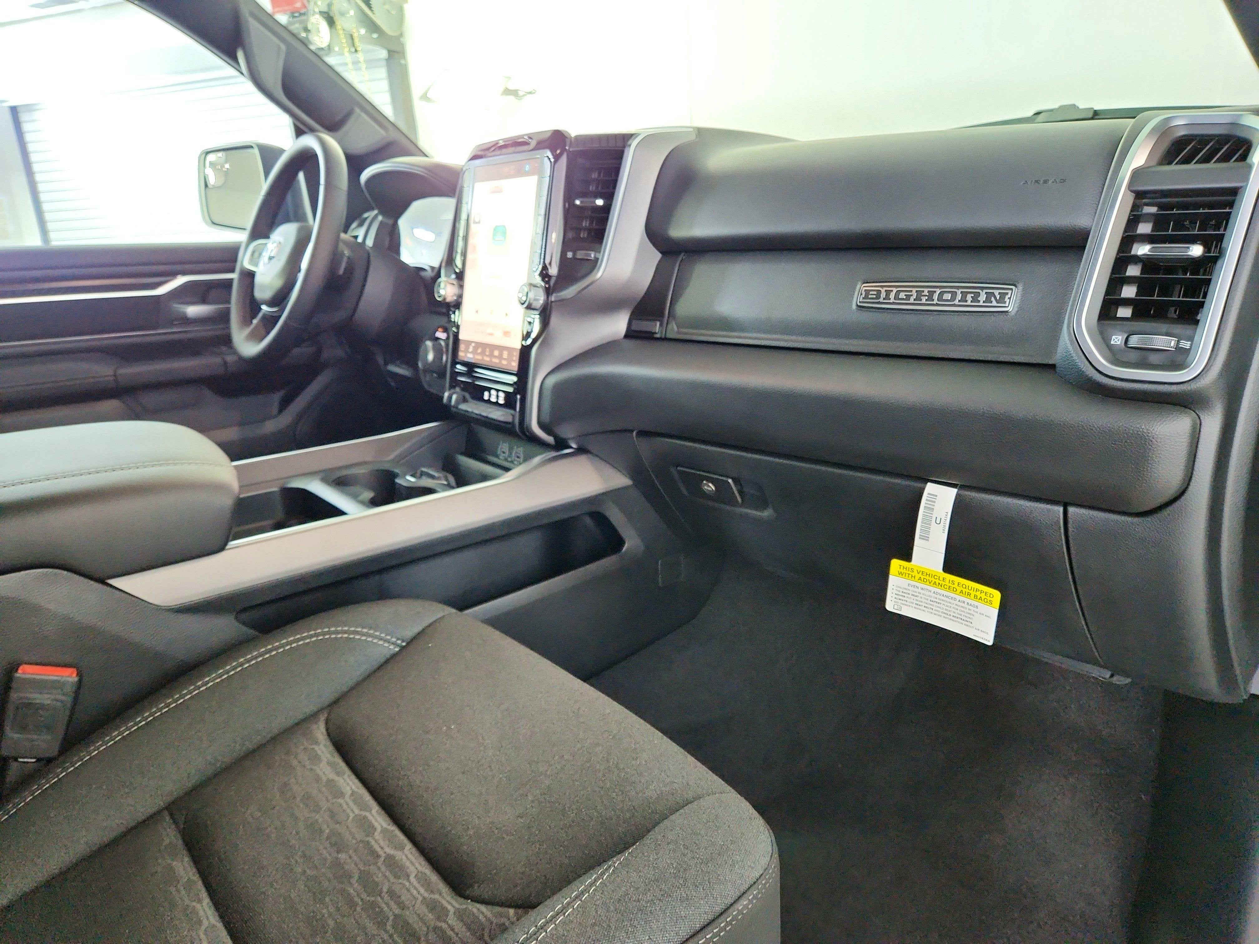 2025 RAM 1500 Big Horn Crew Cab 4x4 5'7' Box