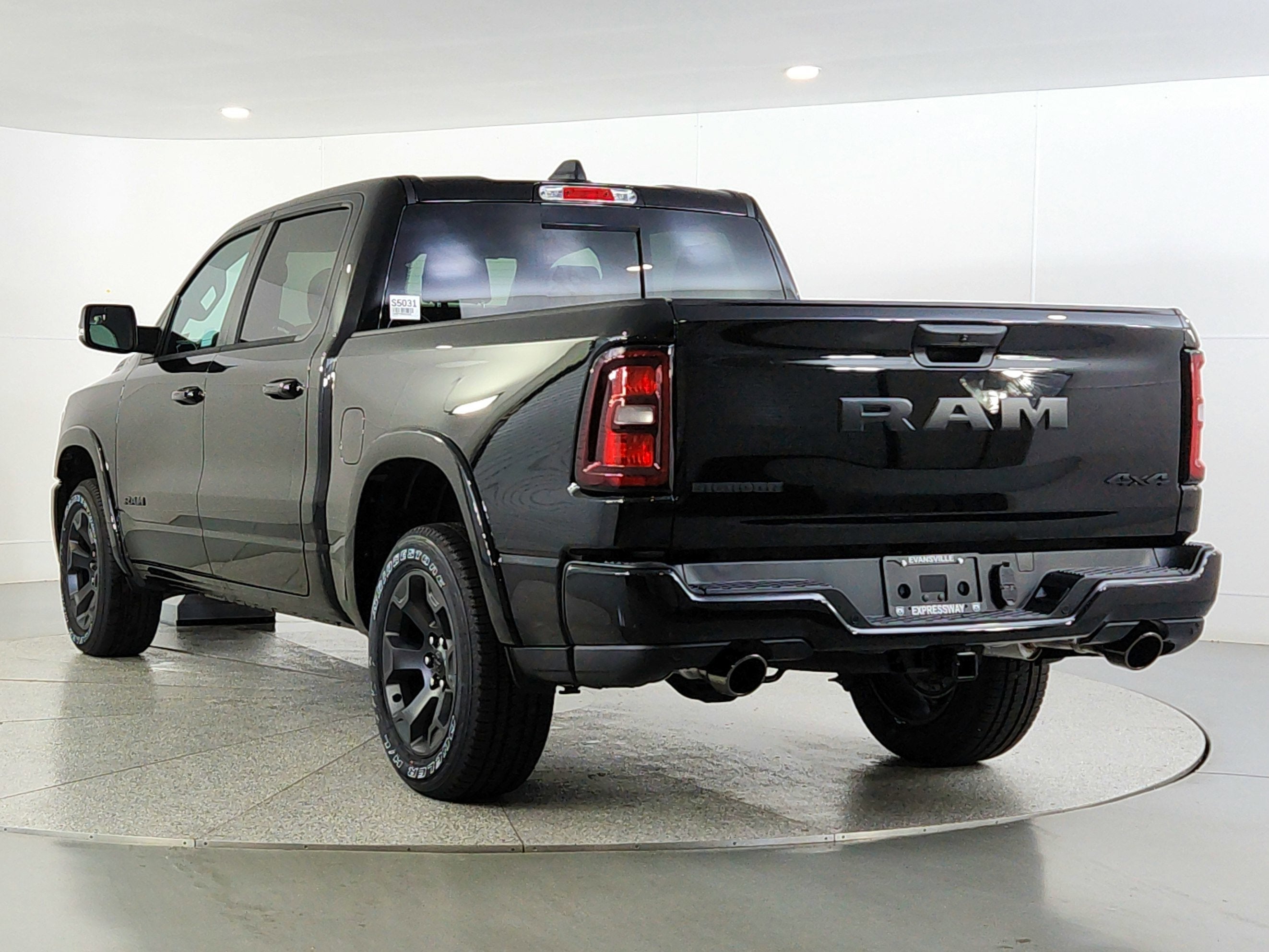 2025 RAM 1500 Big Horn Crew Cab 4x4 5'7' Box