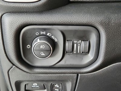 2025 RAM 1500 Big Horn Crew Cab 4x4 5'7' Box