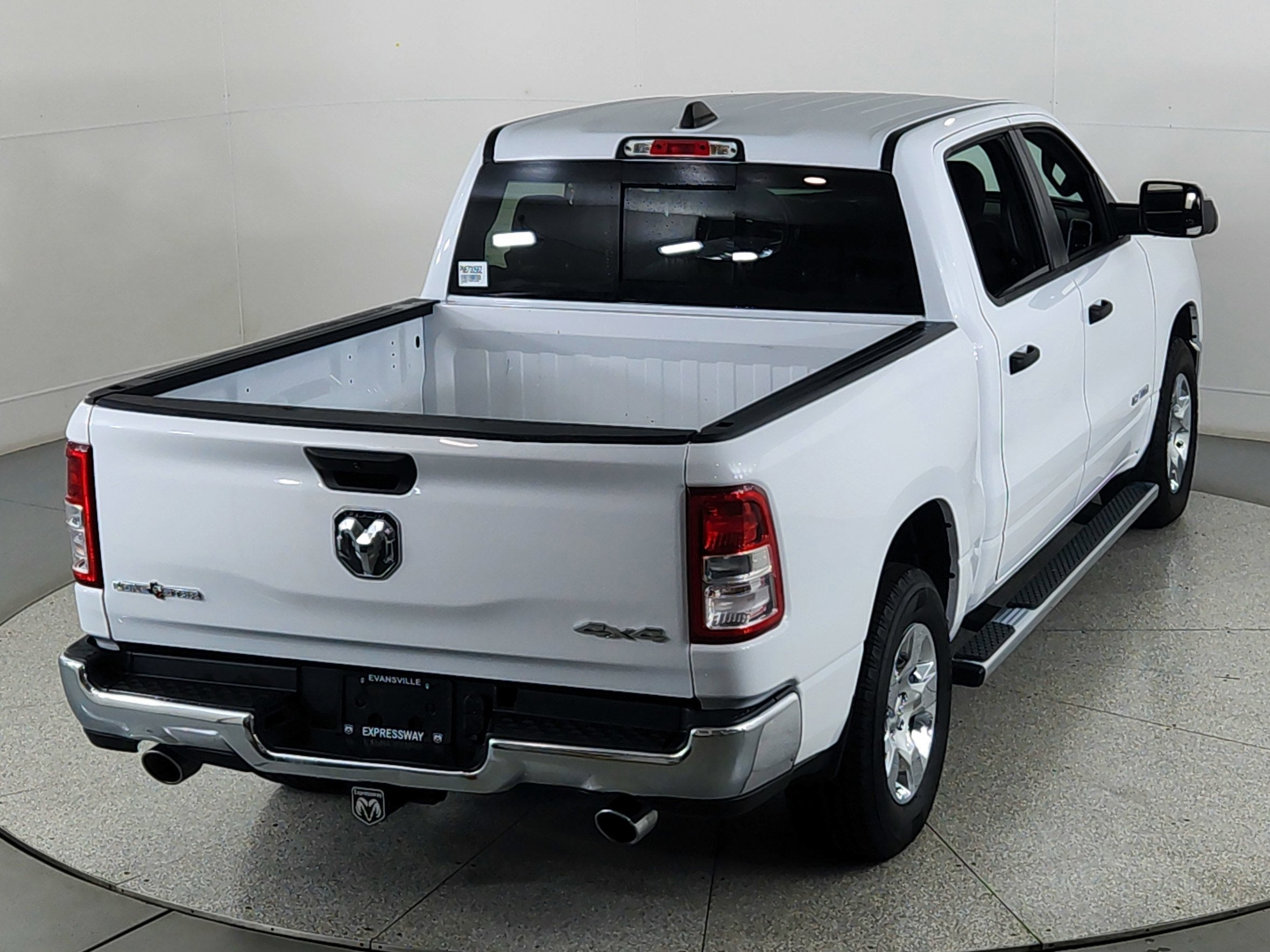 2023 RAM 1500 Lone Star Crew Cab 4x4 5'7' Box