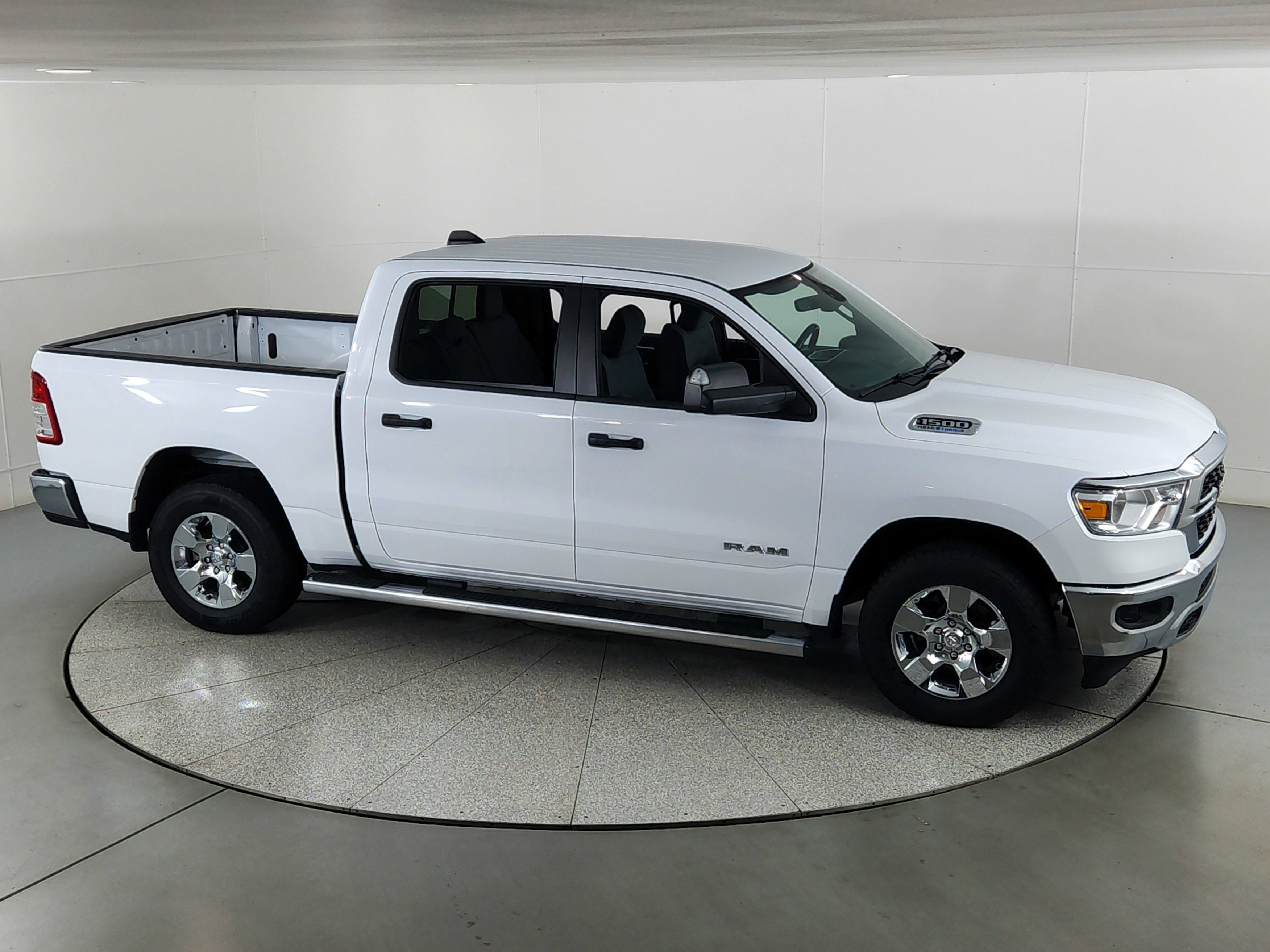2023 RAM 1500 Lone Star Crew Cab 4x4 5'7' Box