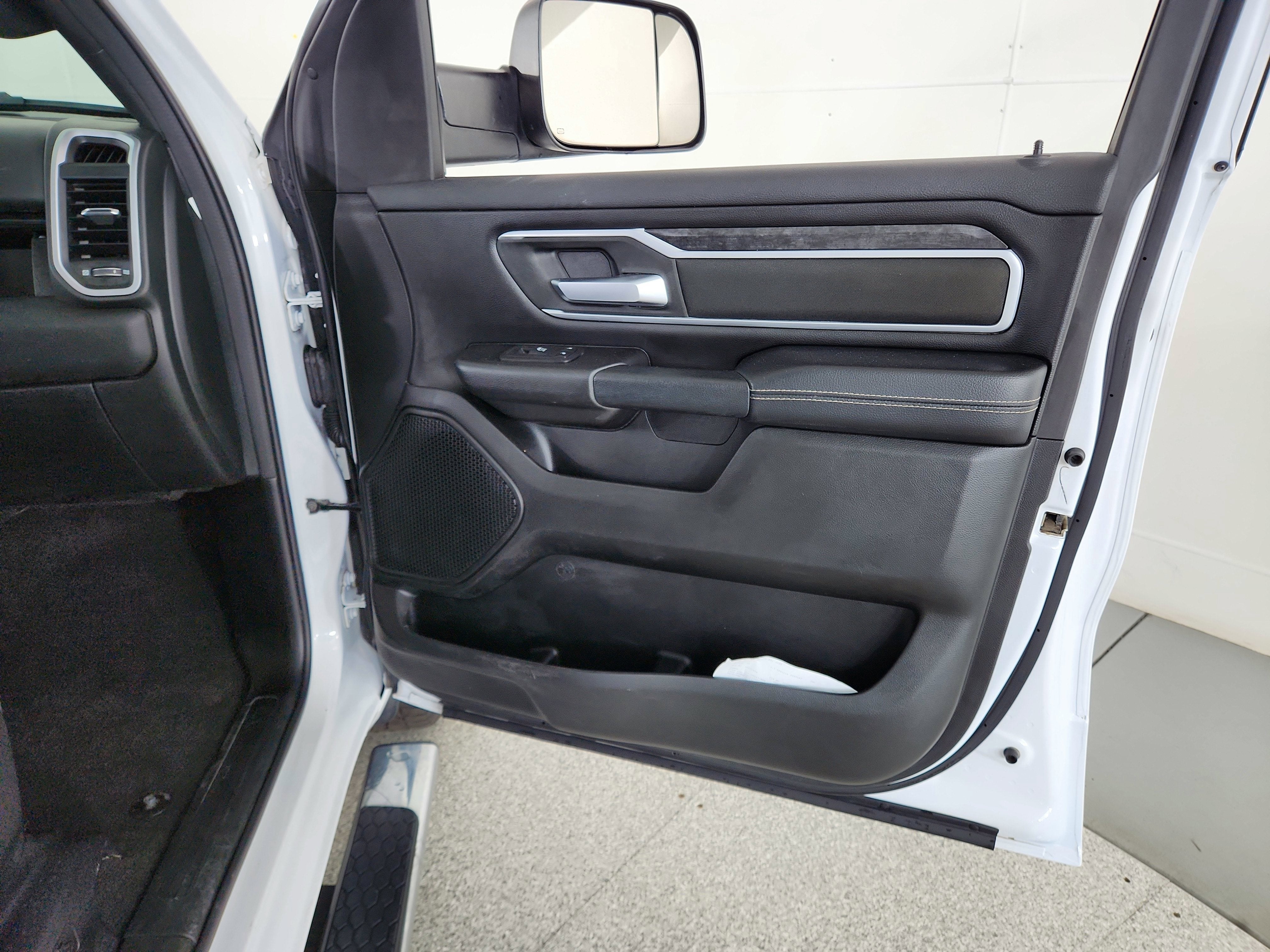 2023 RAM 1500 Lone Star Crew Cab 4x4 5'7' Box