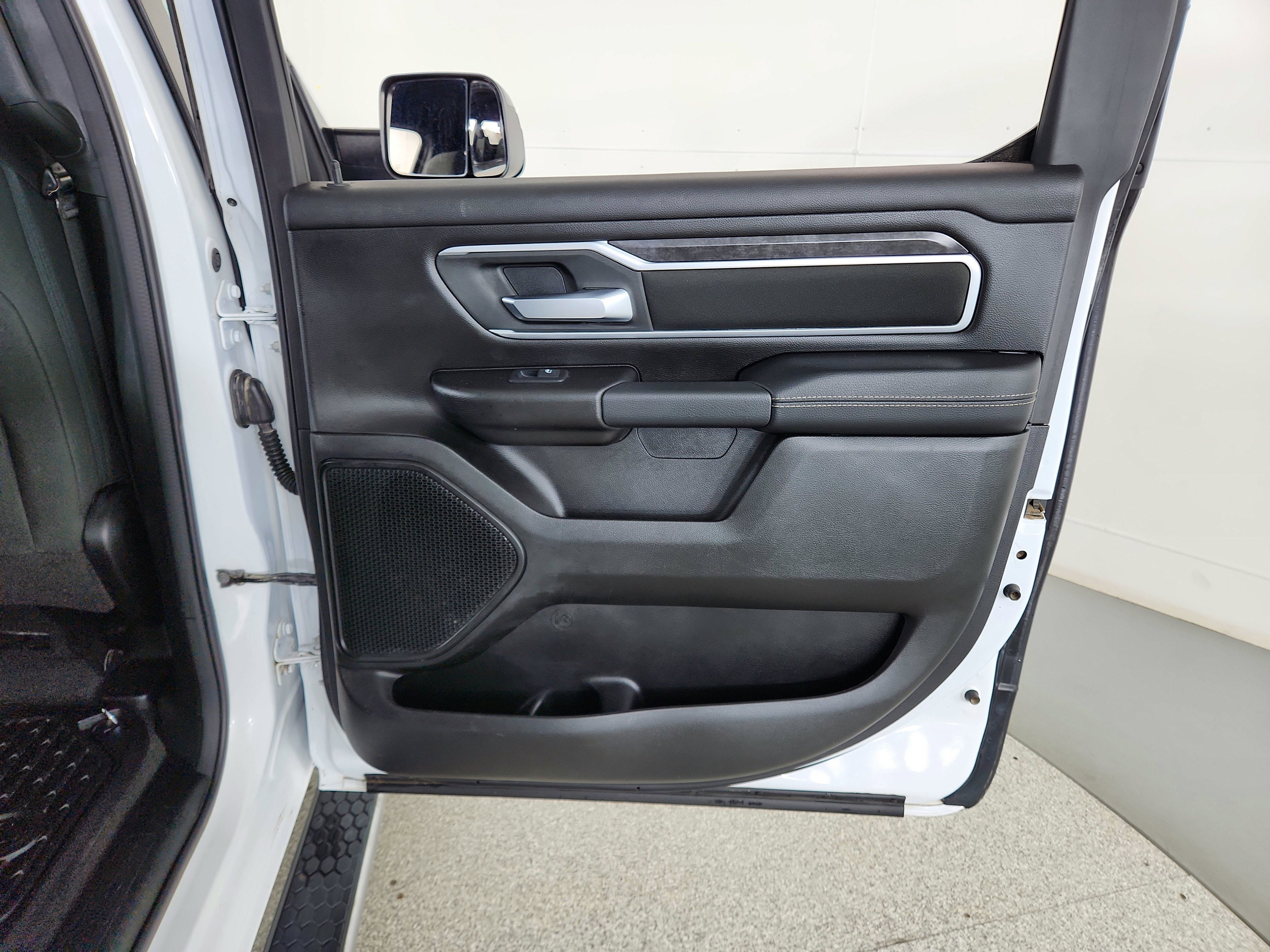 2023 RAM 1500 Lone Star Crew Cab 4x4 5'7' Box