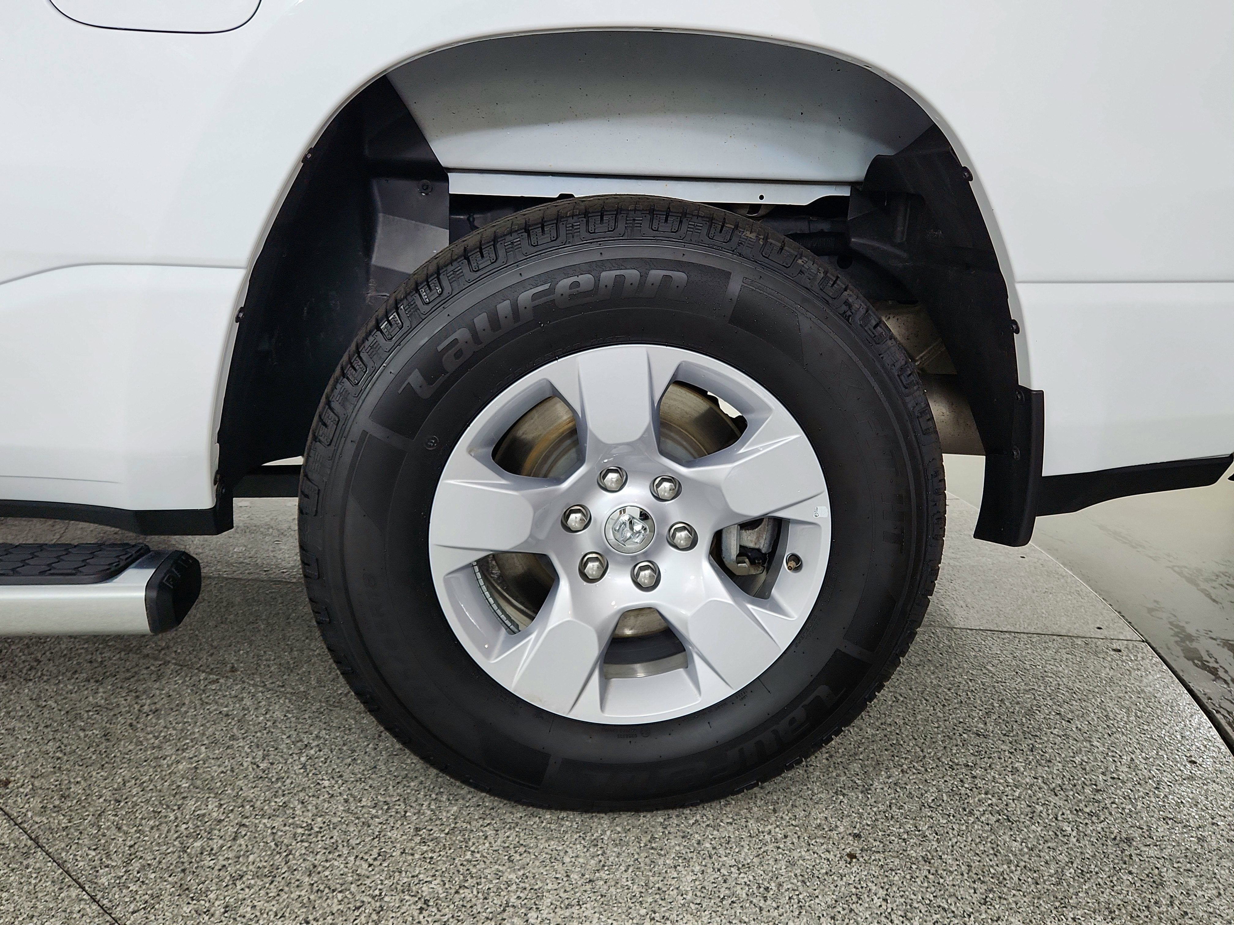 2023 RAM 1500 Lone Star Crew Cab 4x4 5'7' Box