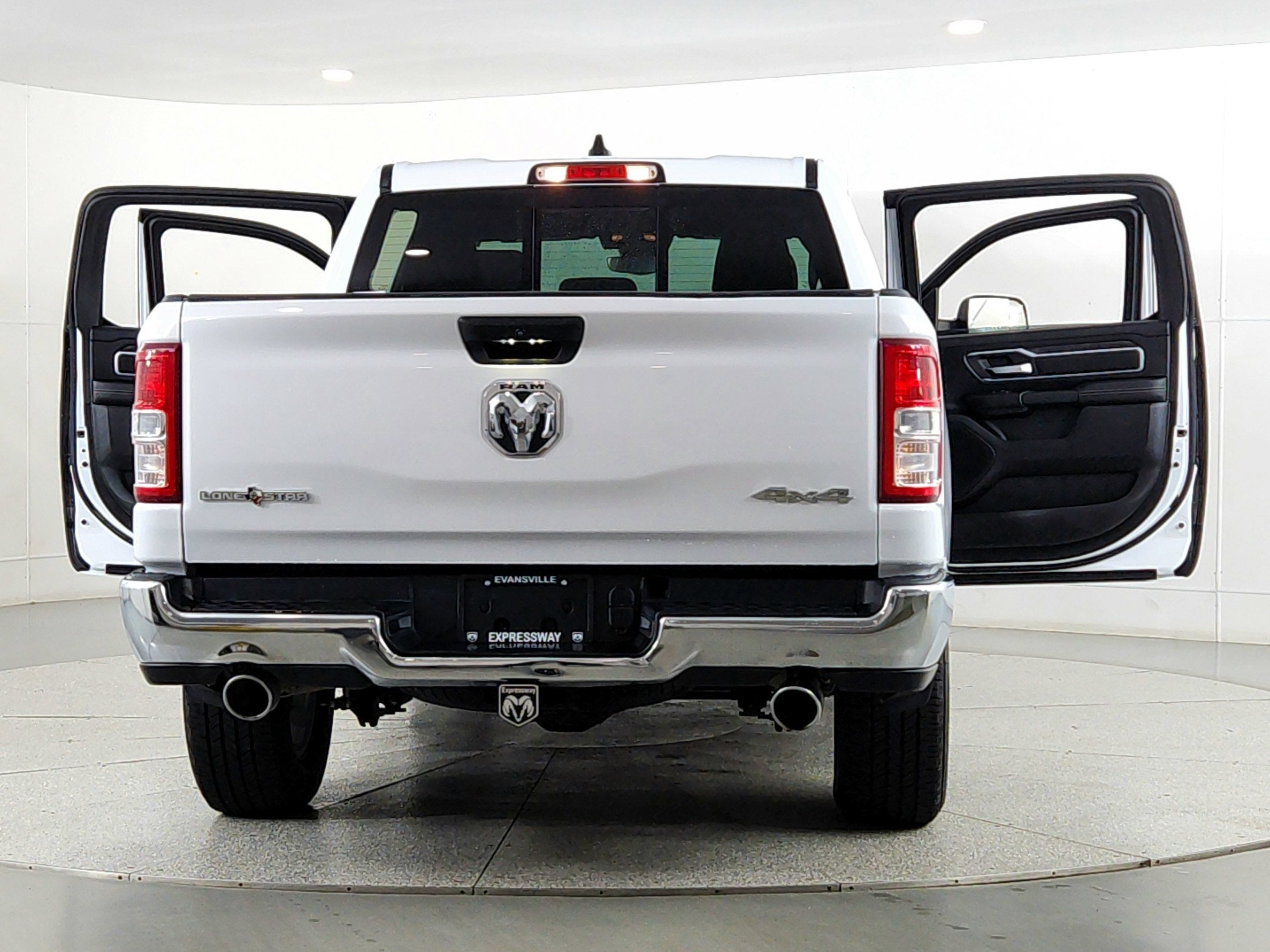 2023 RAM 1500 Lone Star Crew Cab 4x4 5'7' Box