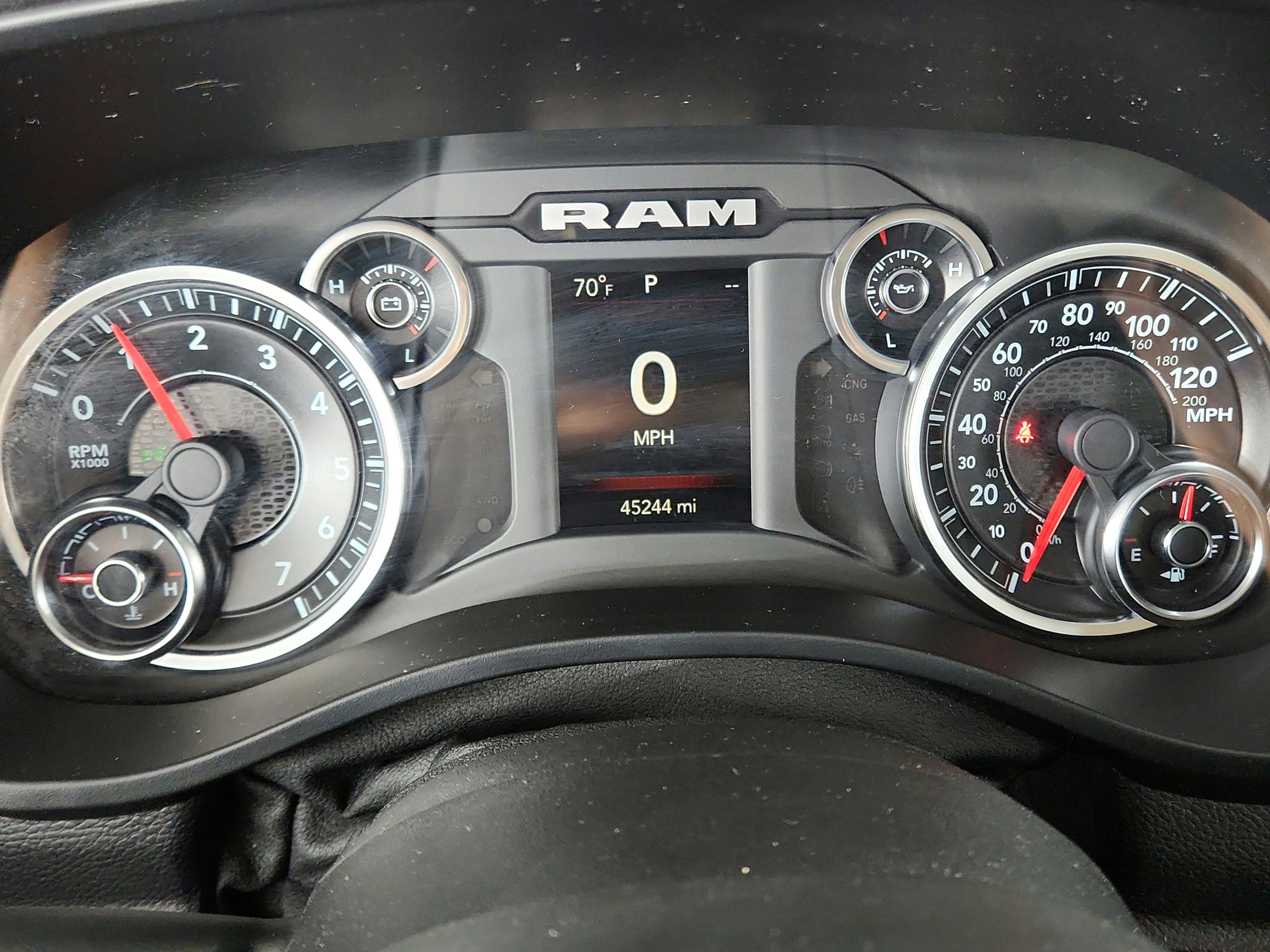 2020 RAM 1500 Big Horn Crew Cab 4x4 5'7' Box