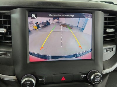 2020 RAM 1500 Big Horn Crew Cab 4x4 5'7' Box