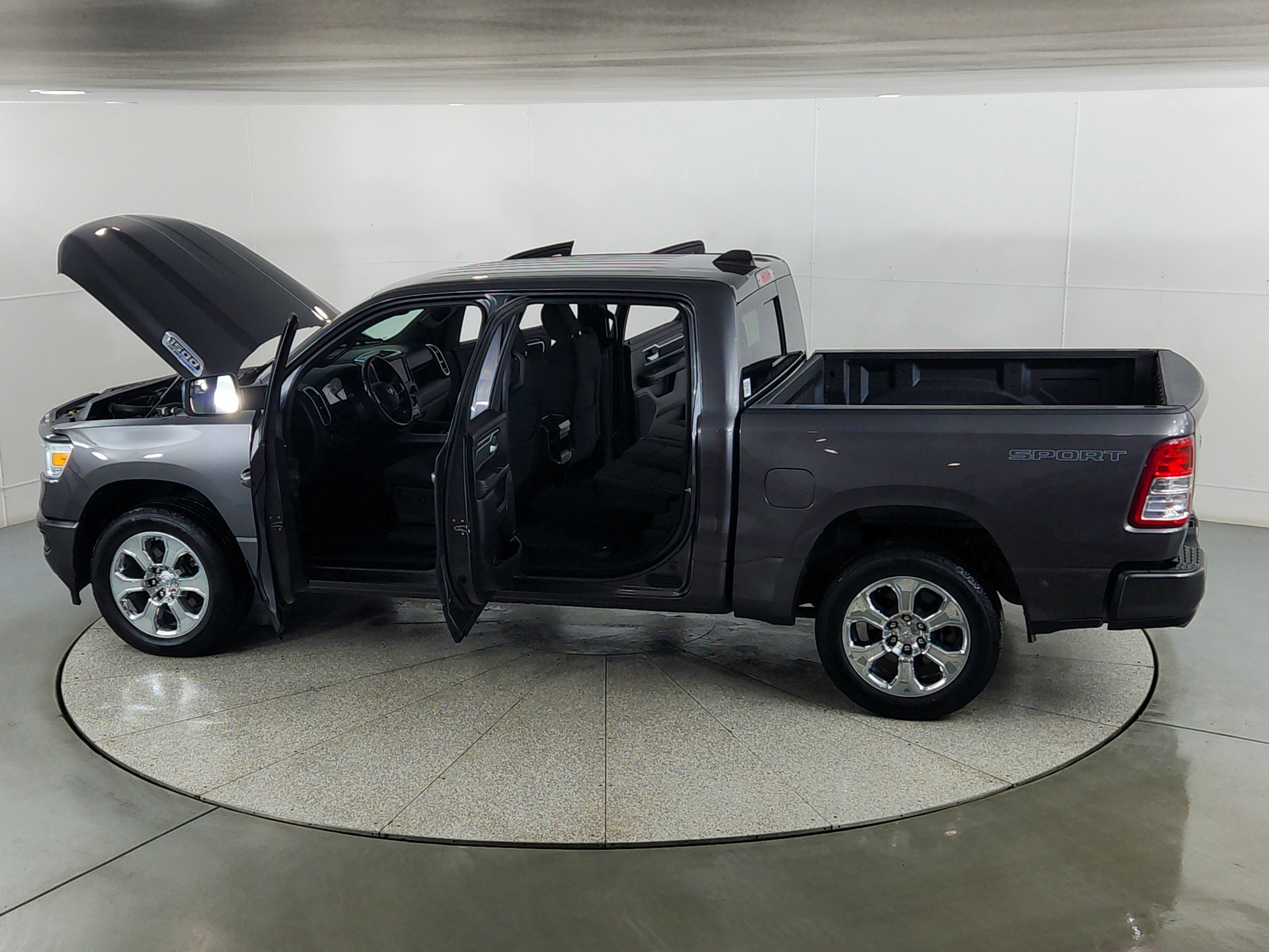 2023 RAM 1500 Big Horn Crew Cab 4x4 5'7' Box