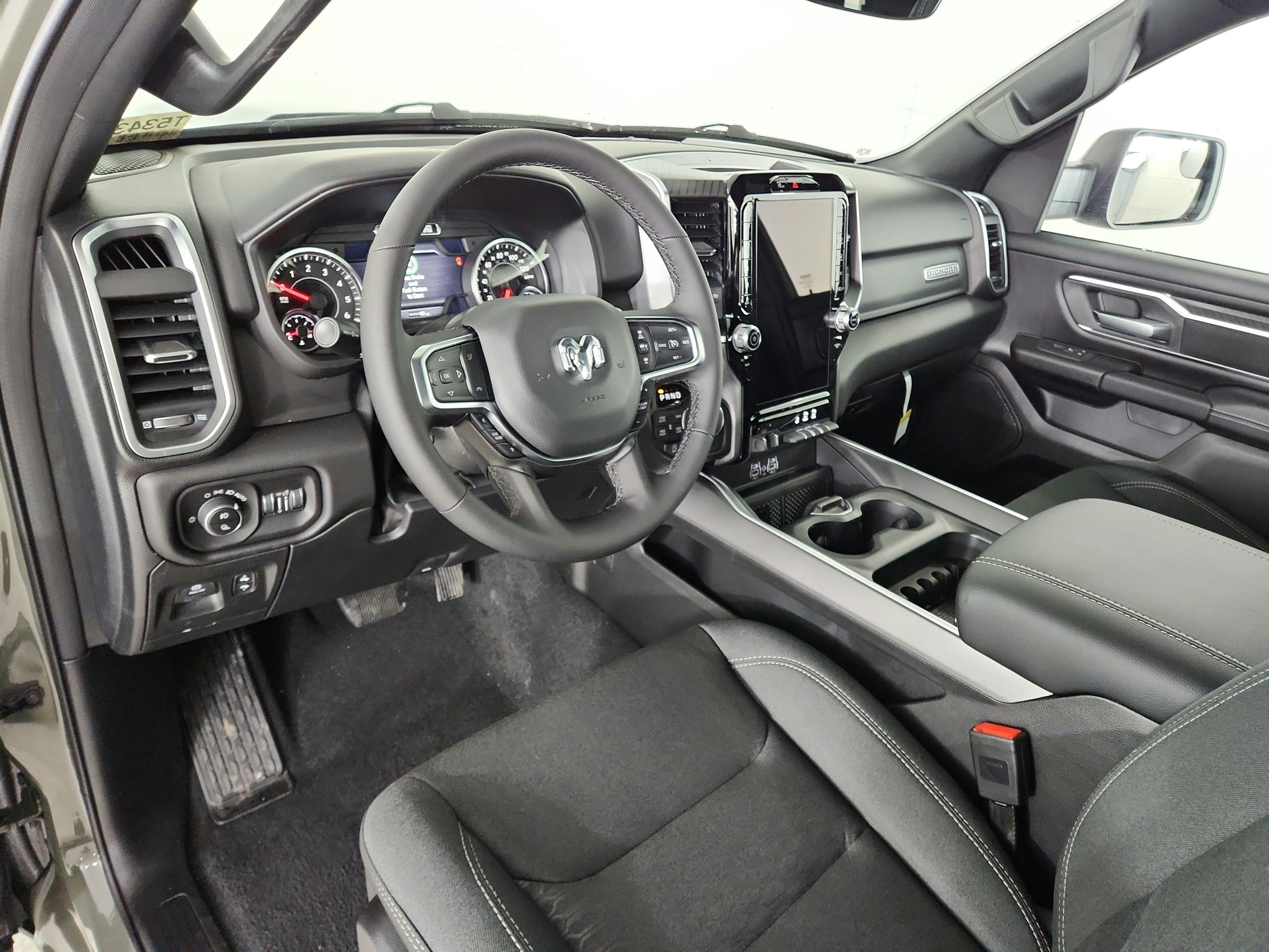 2026 RAM 1500 Big Horn Crew Cab 4x4 5'7' Box