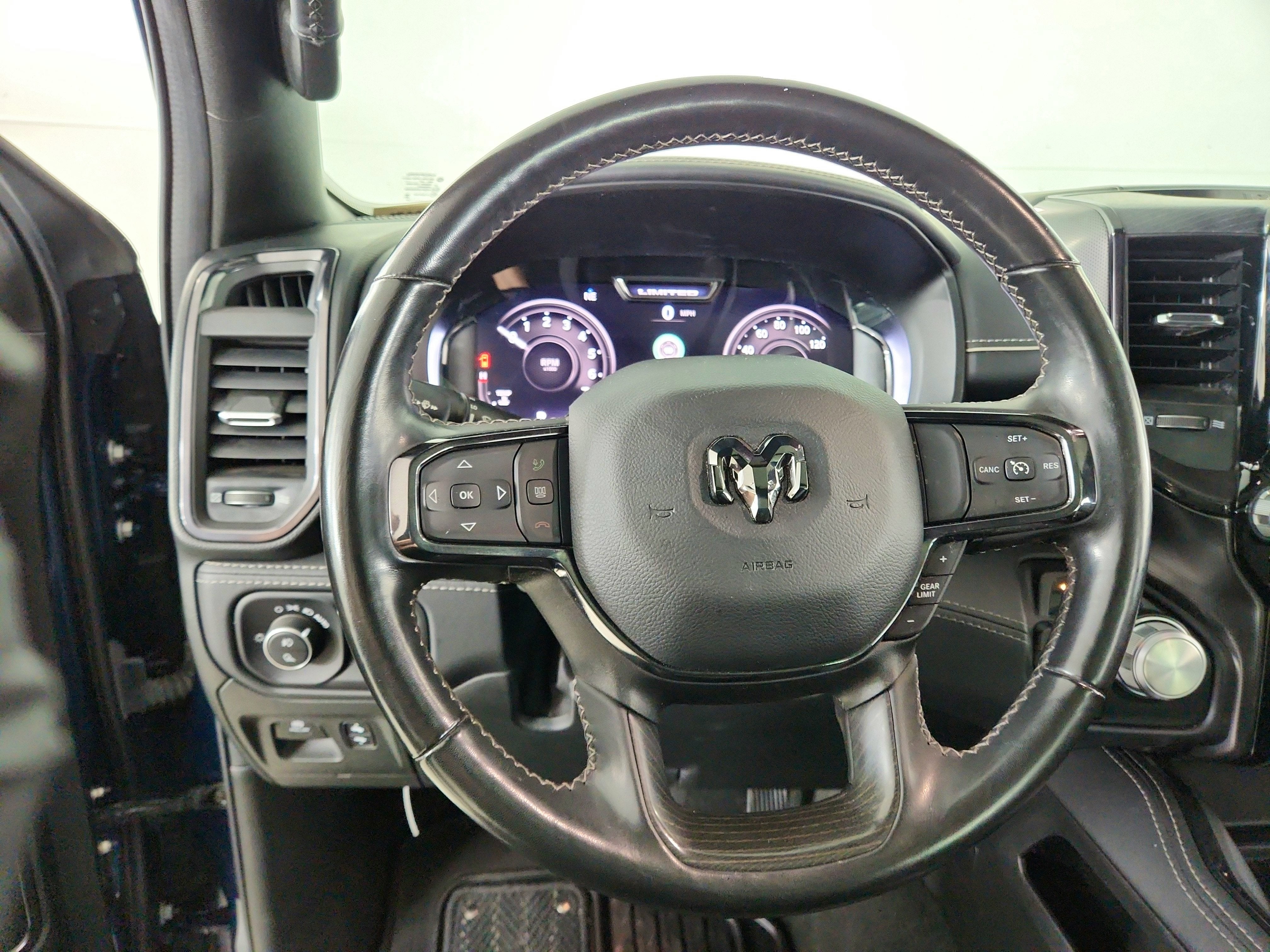 2023 RAM 1500 Limited Crew Cab 4x4 5'7' Box