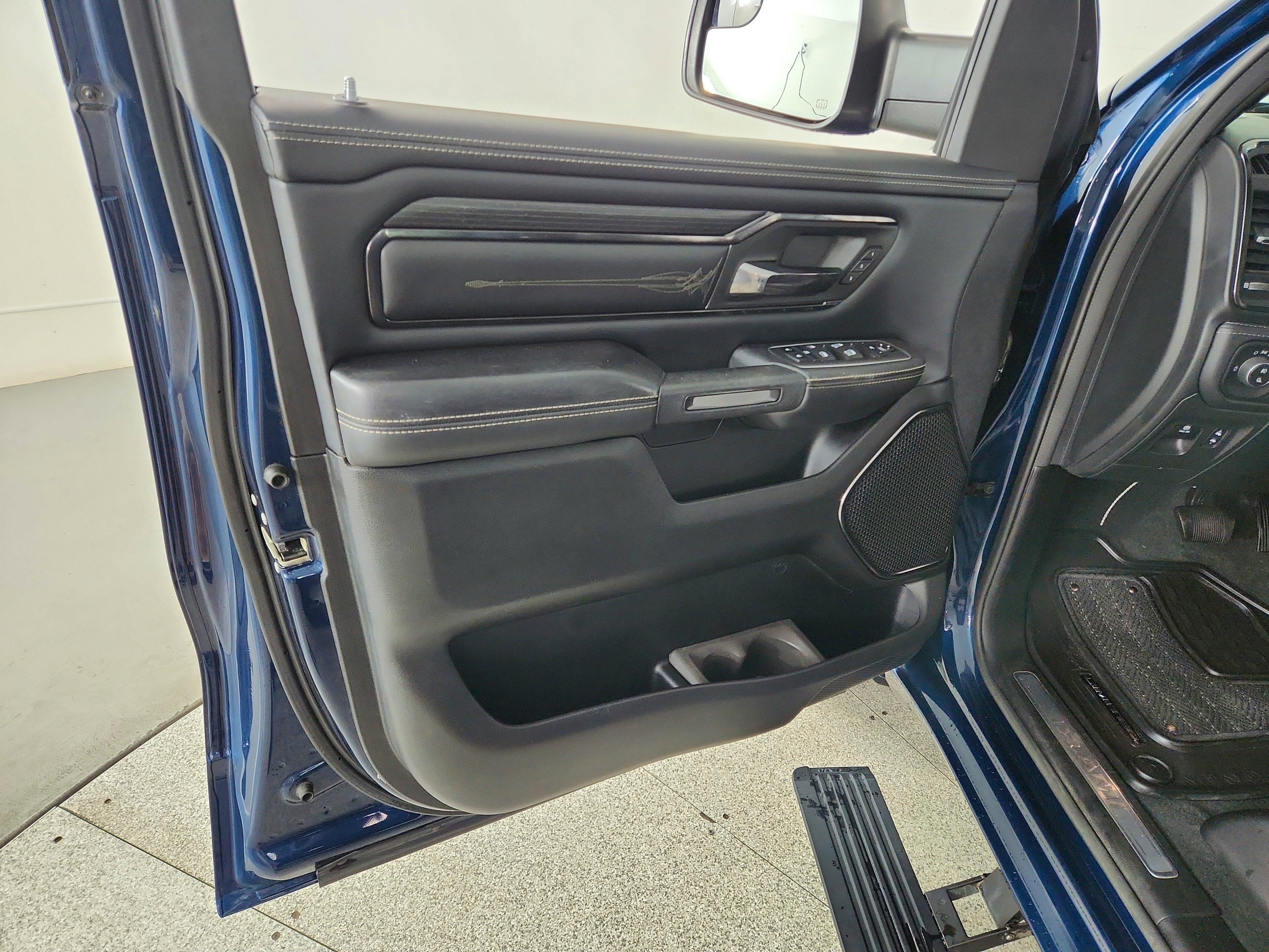 2023 RAM 1500 Limited Crew Cab 4x4 5'7' Box