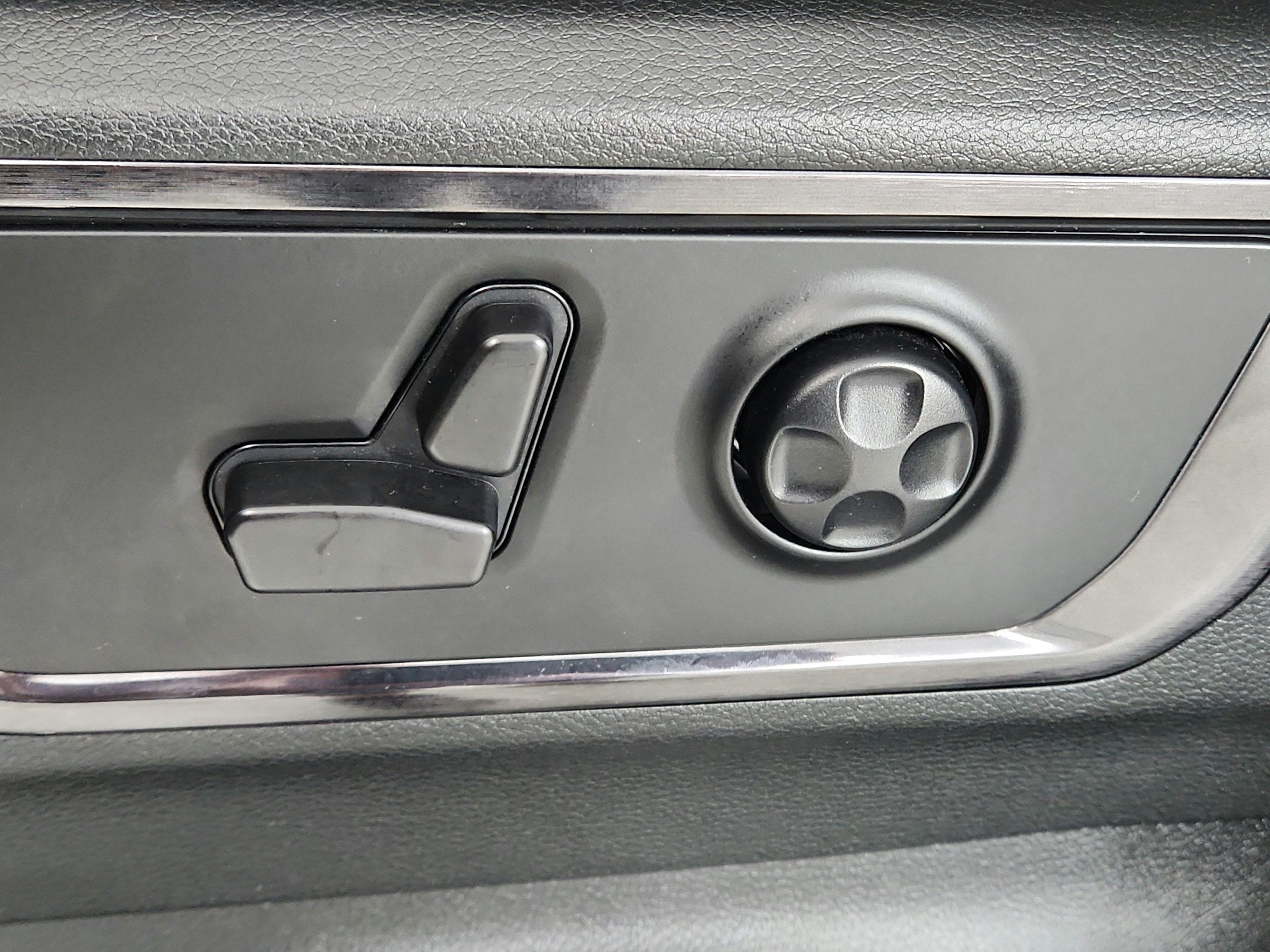 2023 RAM 1500 Limited Crew Cab 4x4 5'7' Box