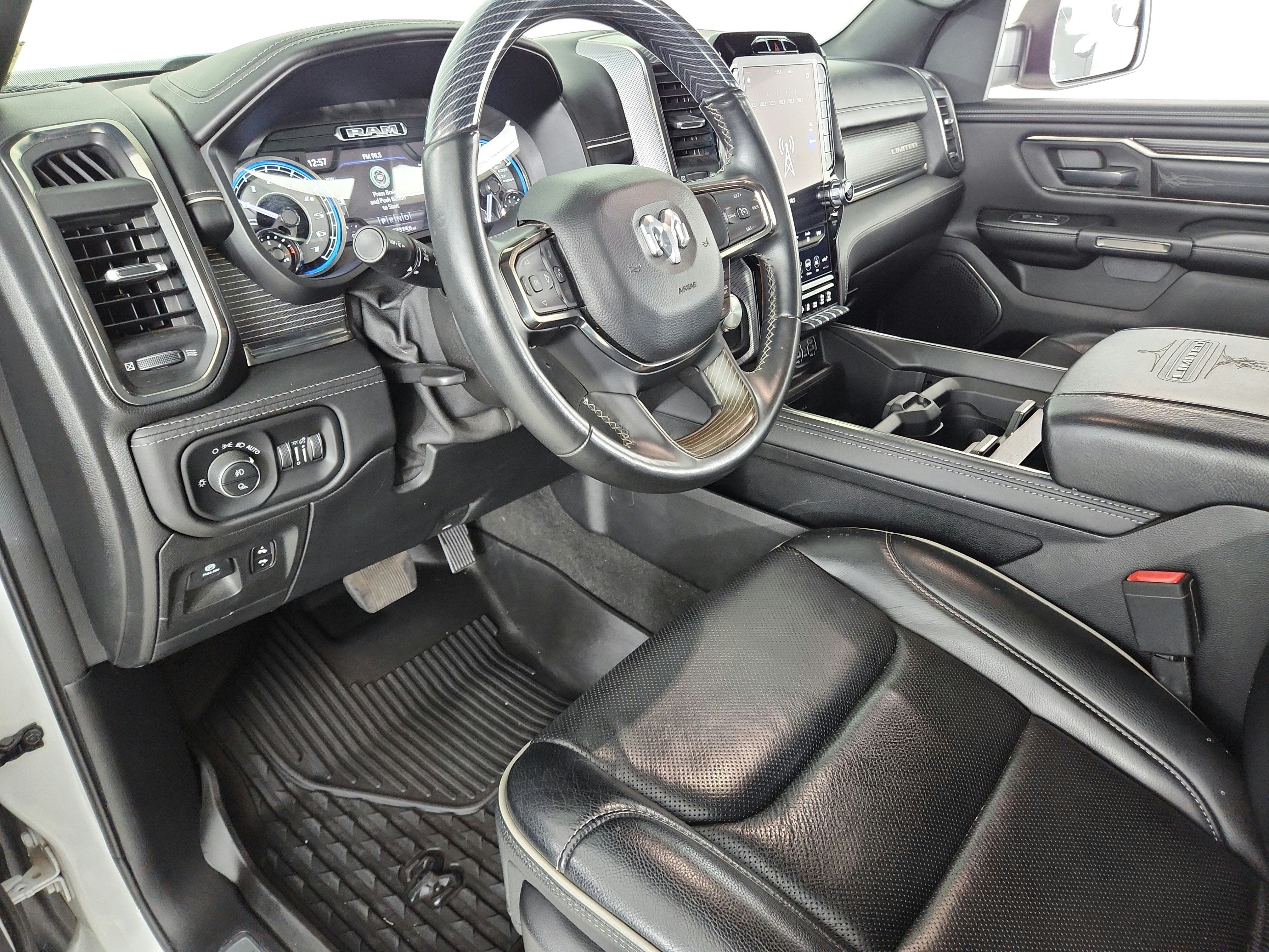 2021 RAM 1500 Limited Crew Cab 4x4 5'7' Box