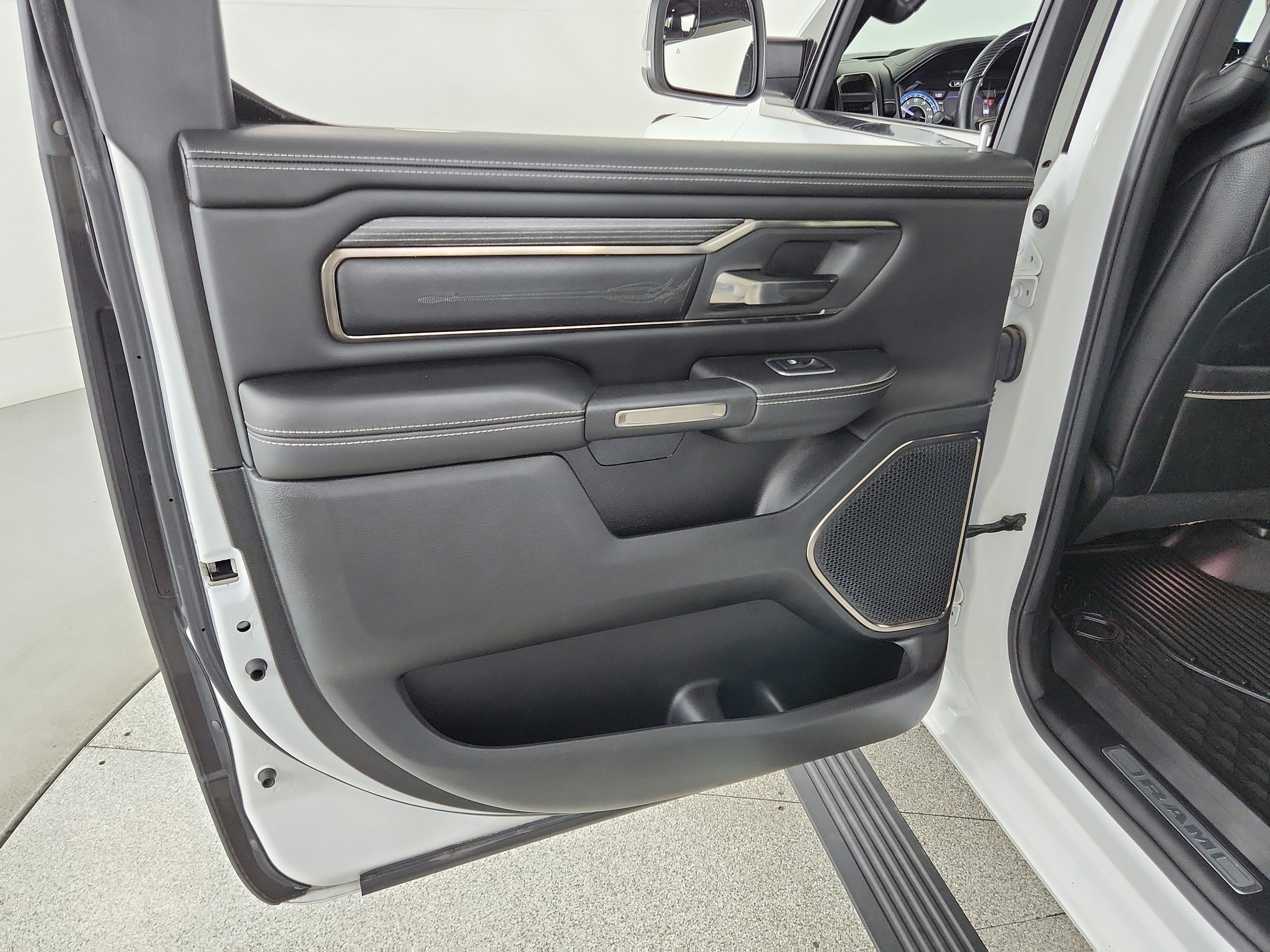 2021 RAM 1500 Limited Crew Cab 4x4 5'7' Box
