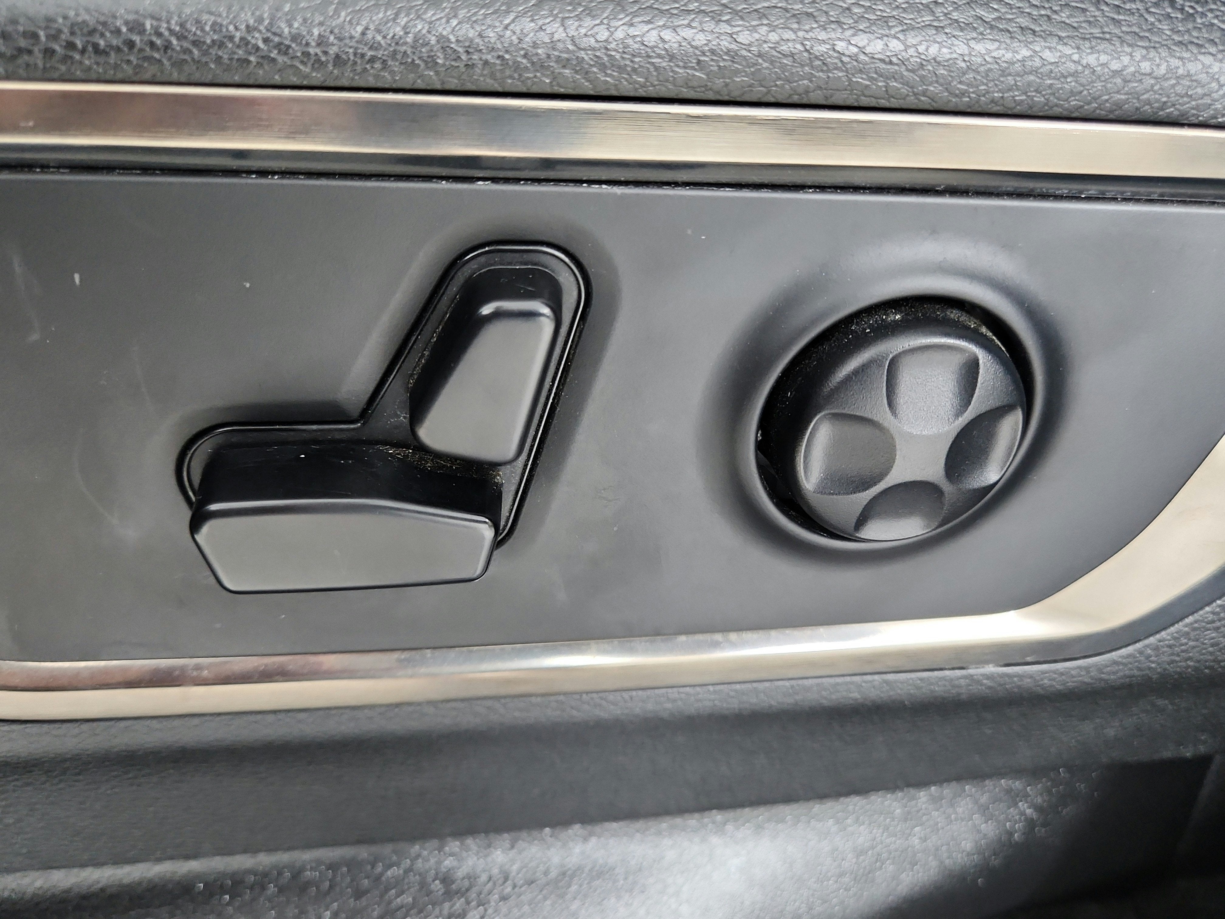 2021 RAM 1500 Limited Crew Cab 4x4 5'7' Box