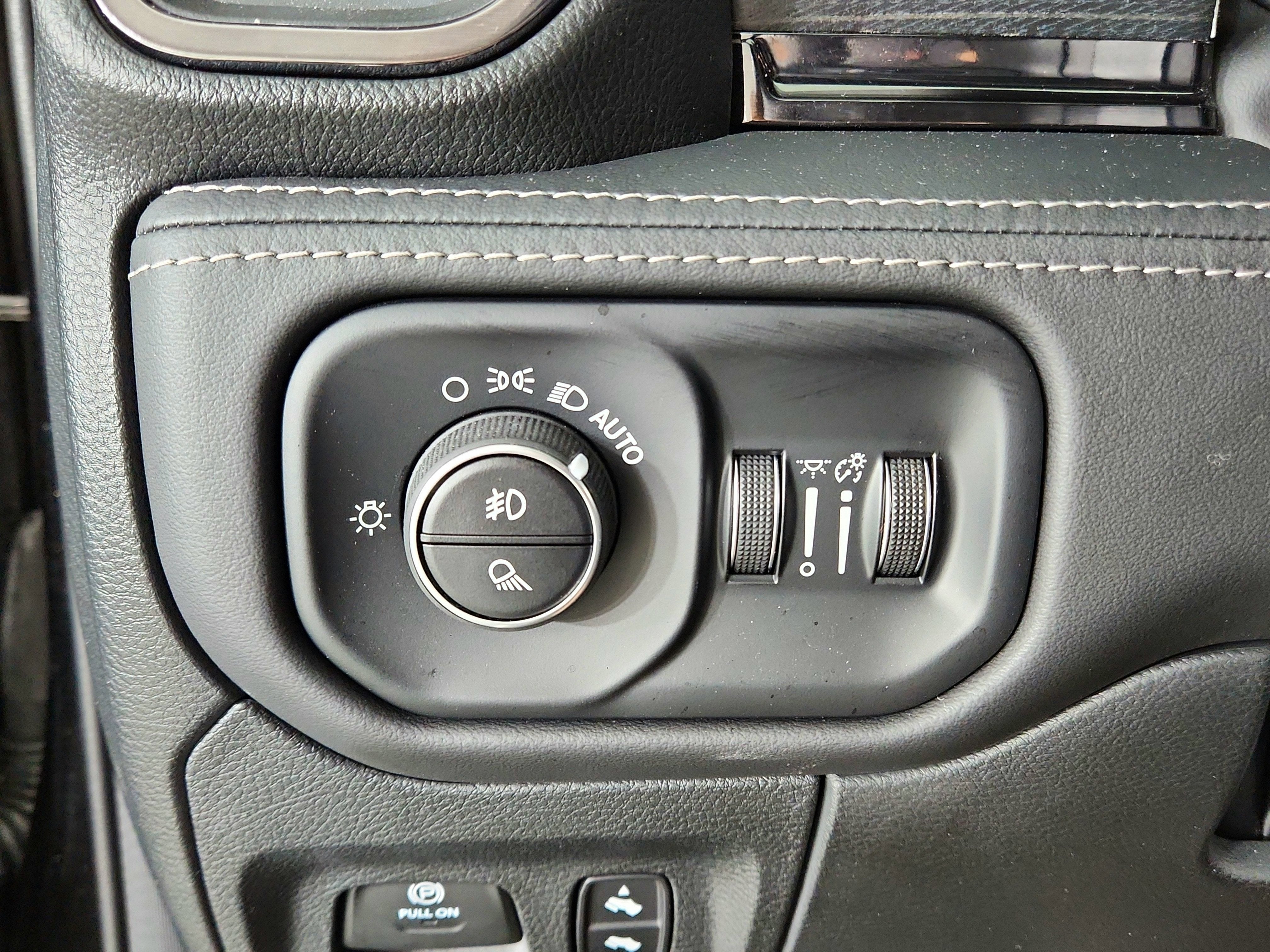 2024 RAM 1500 Limited Crew Cab 4x4 5'7' Box