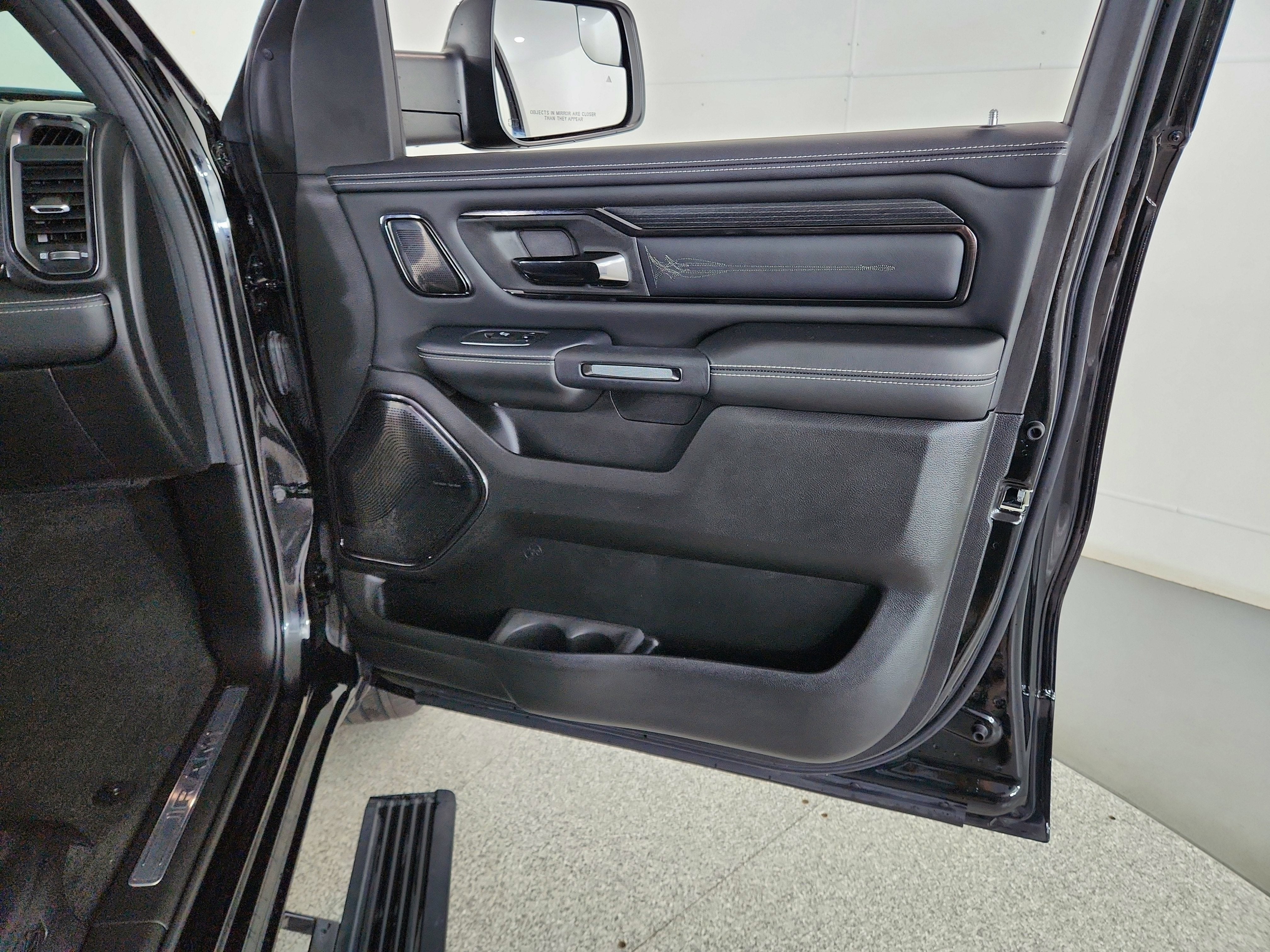 2024 RAM 1500 Limited Crew Cab 4x4 5'7' Box