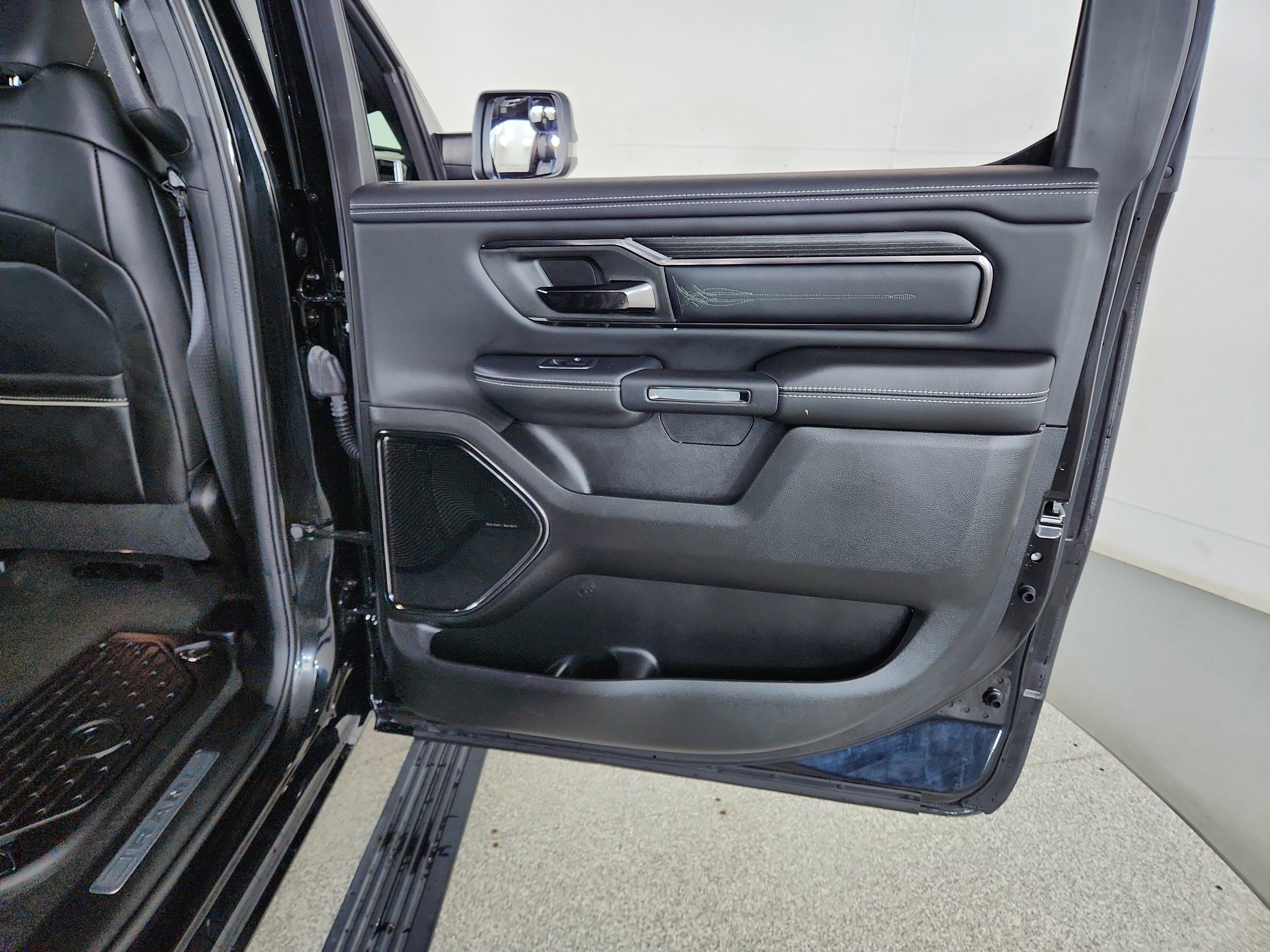 2024 RAM 1500 Limited Crew Cab 4x4 5'7' Box