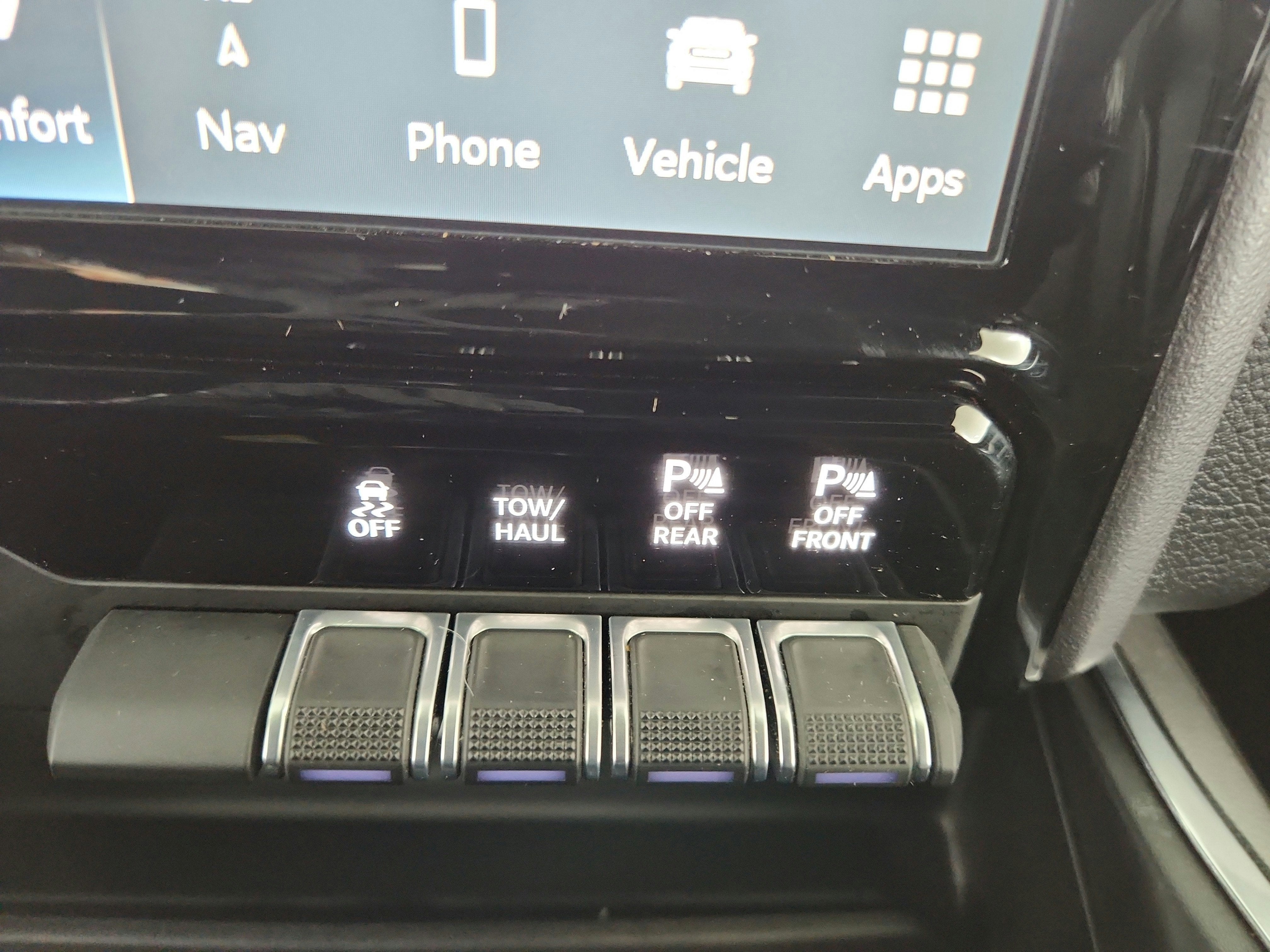 2023 RAM 1500 Laramie Crew Cab 4x4 5'7' Box