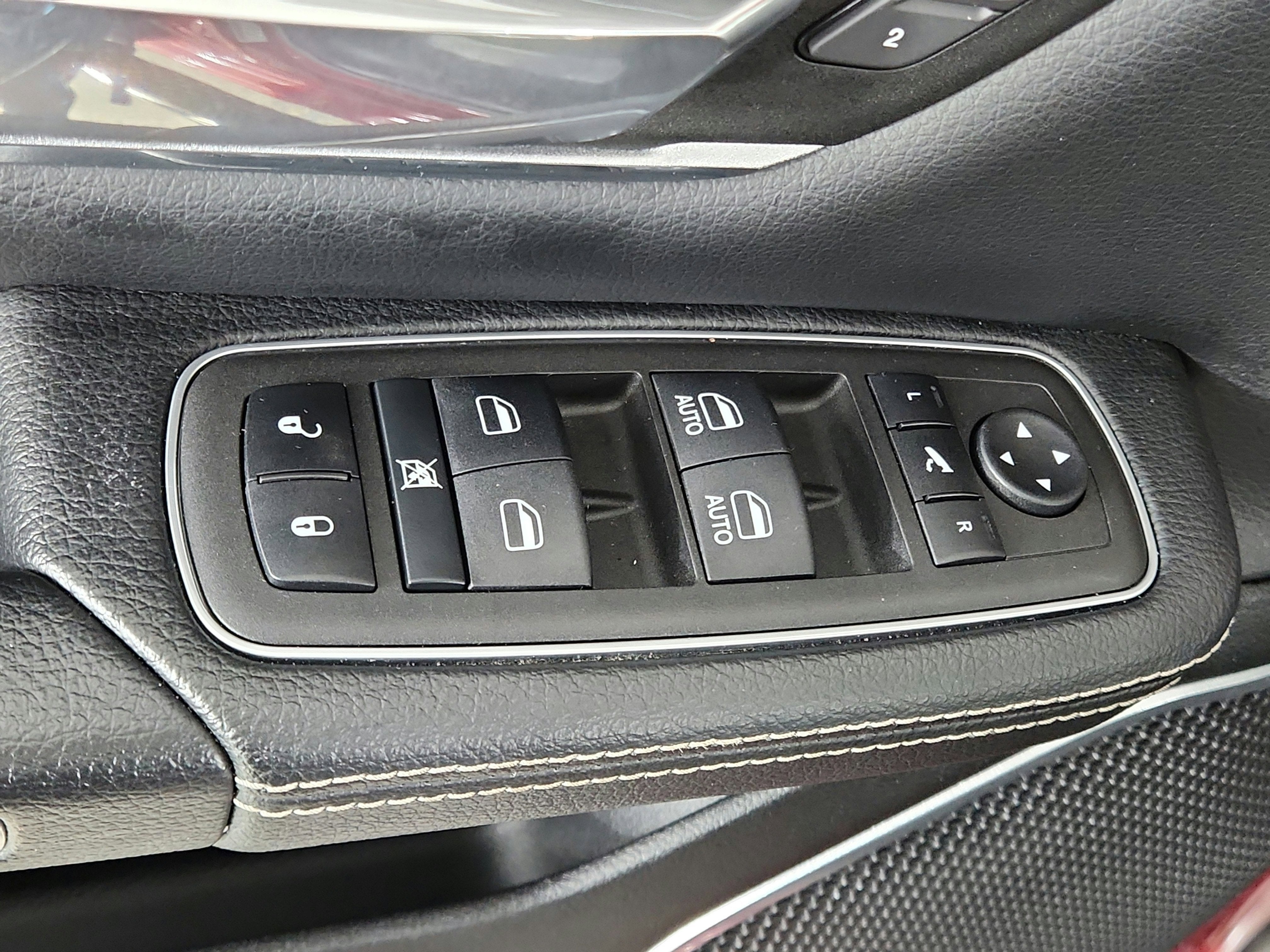 2023 RAM 1500 Laramie Crew Cab 4x4 5'7' Box