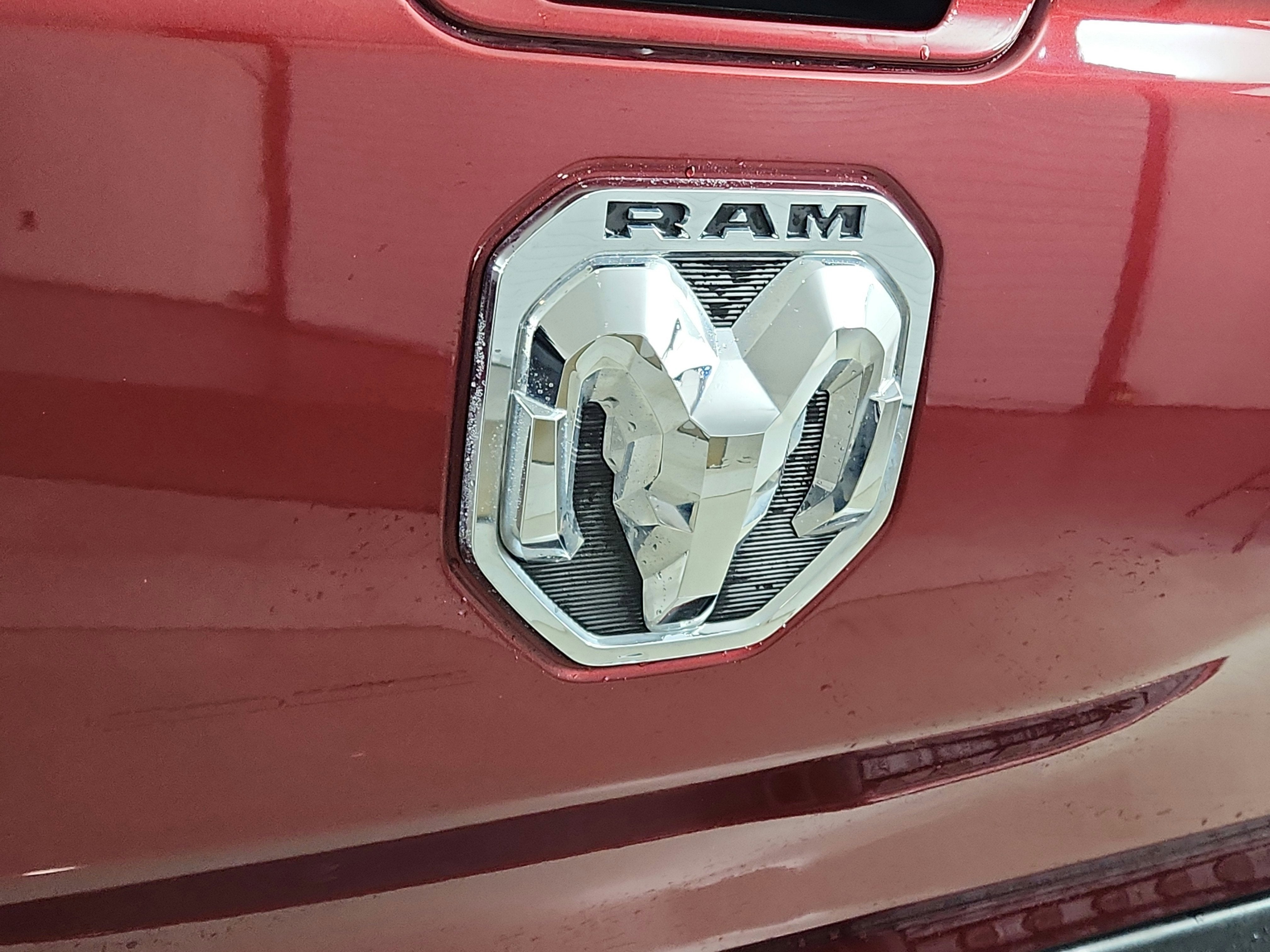 2023 RAM 1500 Laramie Crew Cab 4x4 5'7' Box
