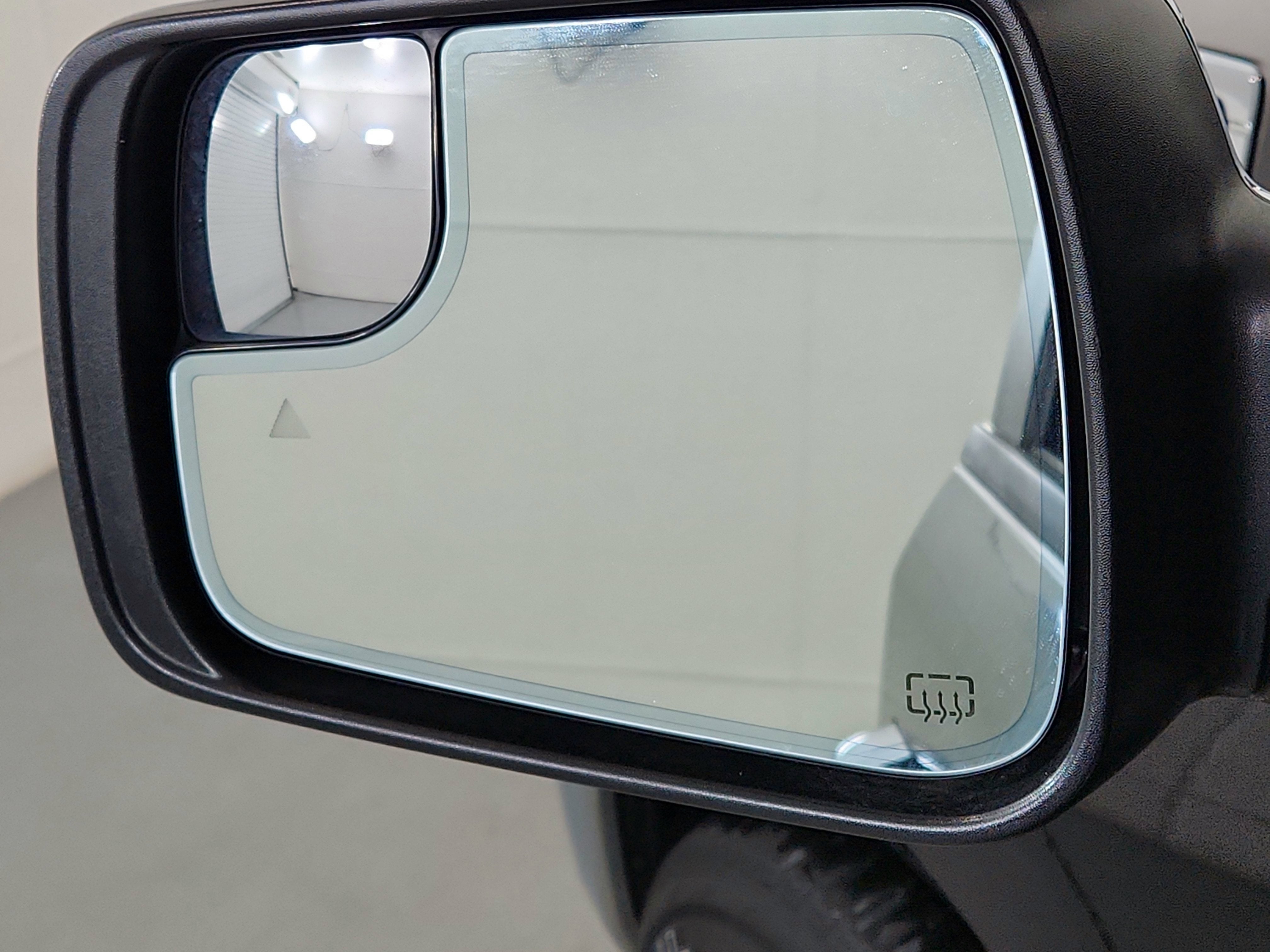 2023 RAM 1500 Laramie Crew Cab 4x4 5'7' Box