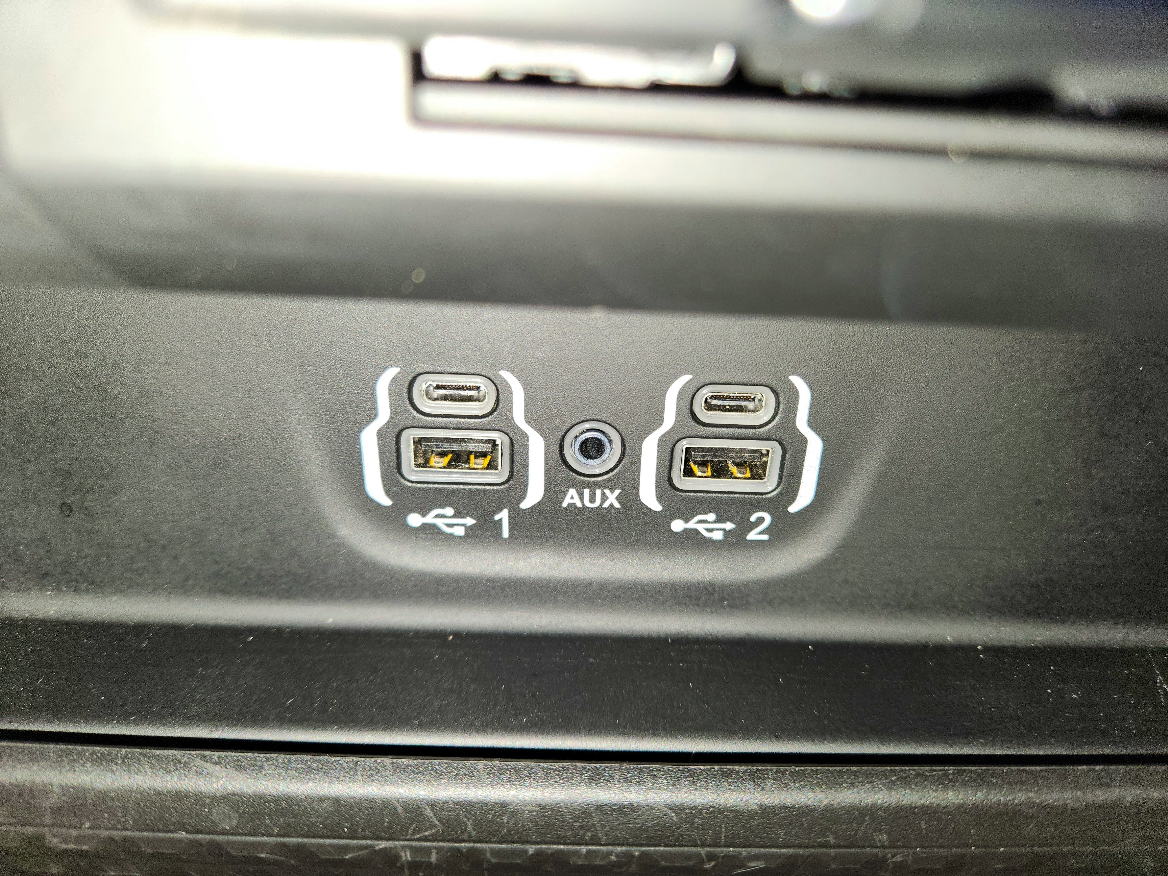 2023 RAM 1500 Laramie Crew Cab 4x4 5'7' Box