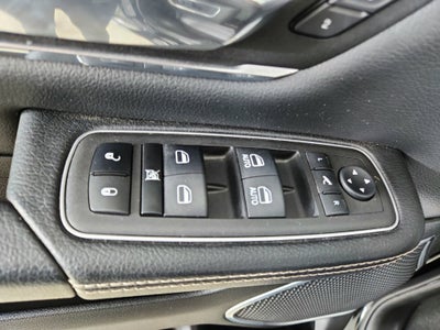 2023 RAM 1500 Laramie Crew Cab 4x4 5'7' Box