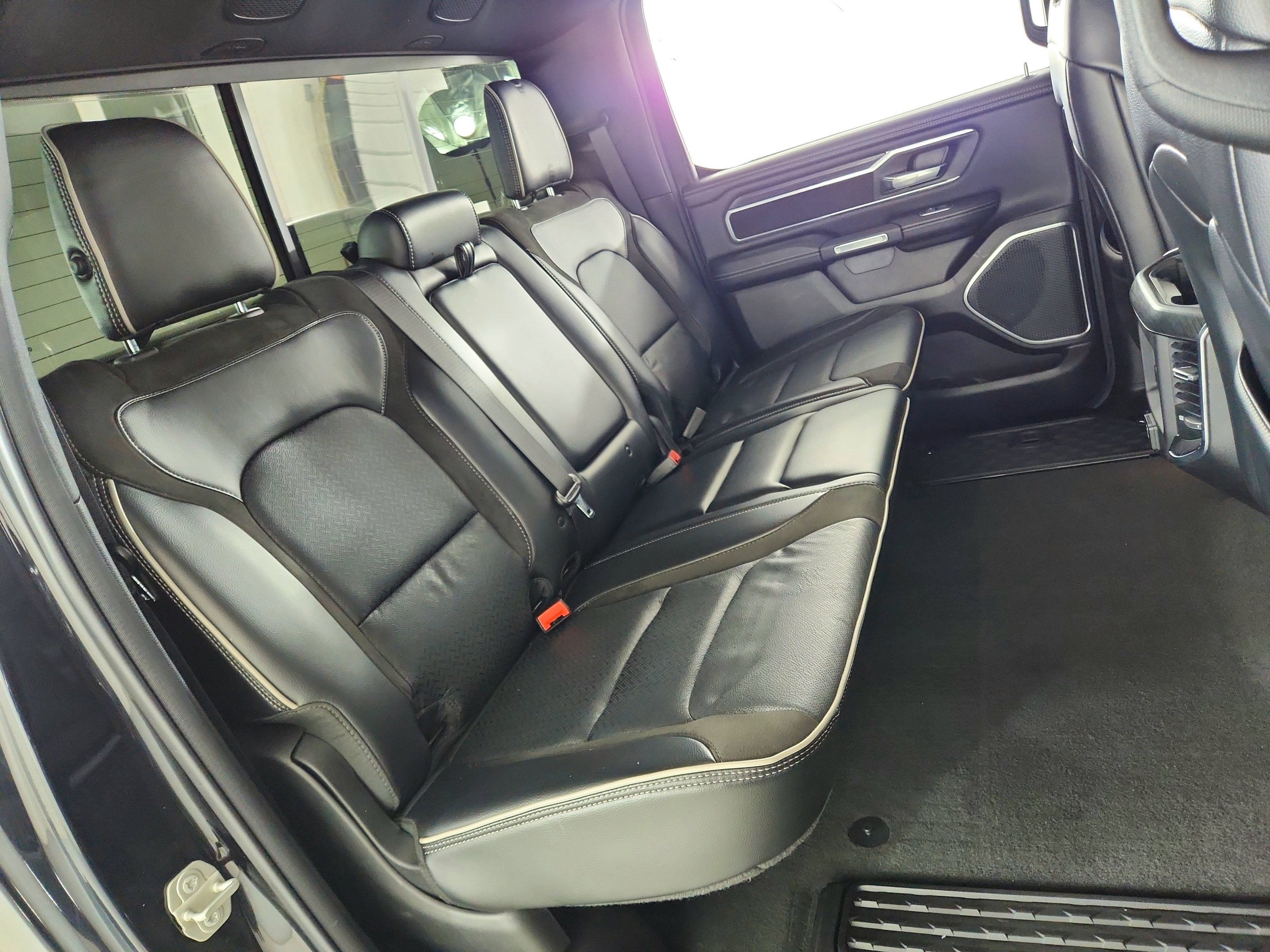 2023 RAM 1500 Laramie Crew Cab 4x4 5'7' Box