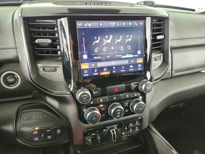 2022 RAM 1500 Laramie Crew Cab 4x4 5'7' Box