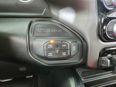 2022 RAM 1500 Laramie Crew Cab 4x4 5'7' Box