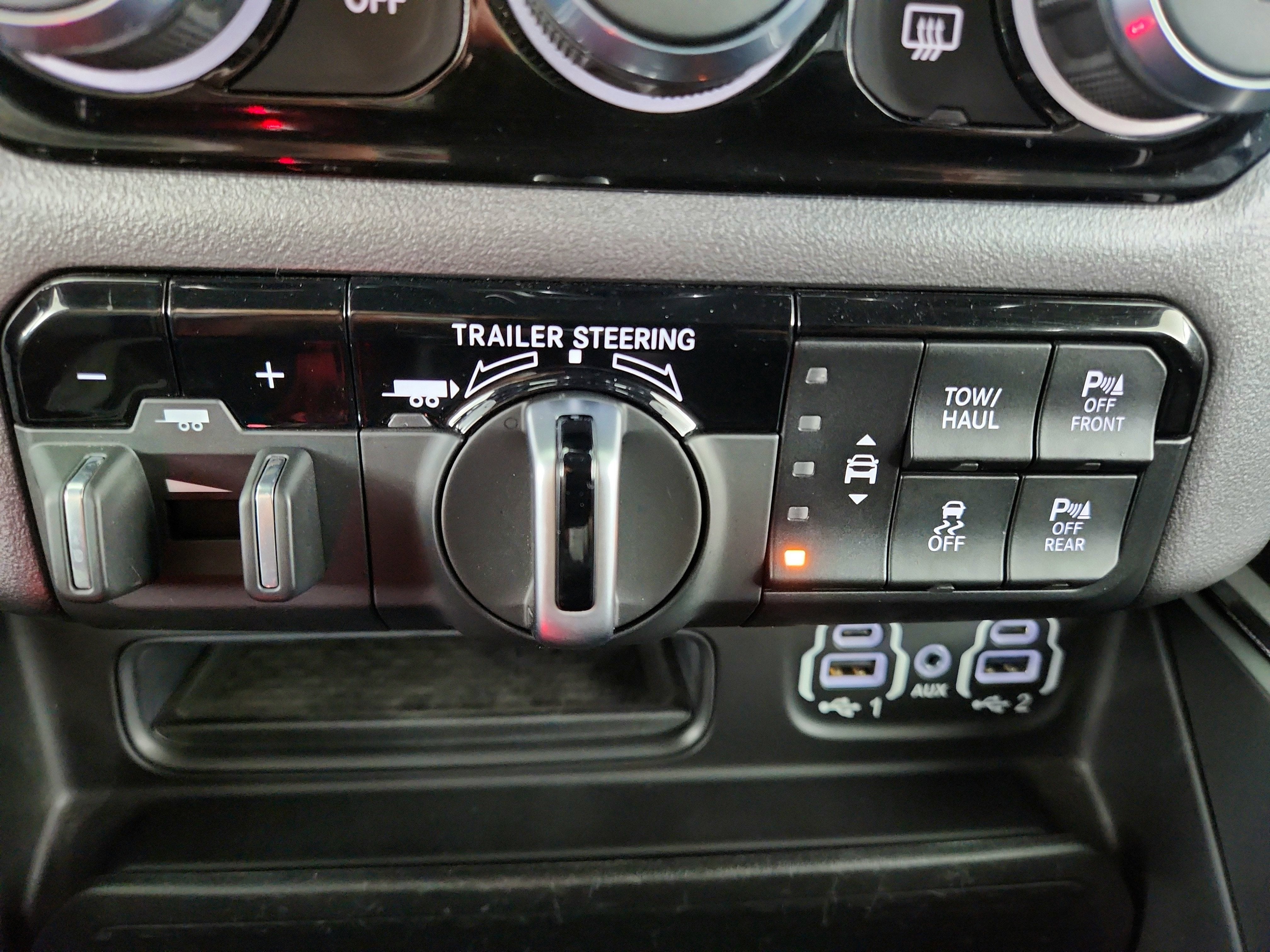 2022 RAM 1500 Laramie Crew Cab 4x4 5'7' Box
