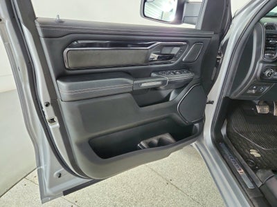 2022 RAM 1500 Laramie Crew Cab 4x4 5'7' Box