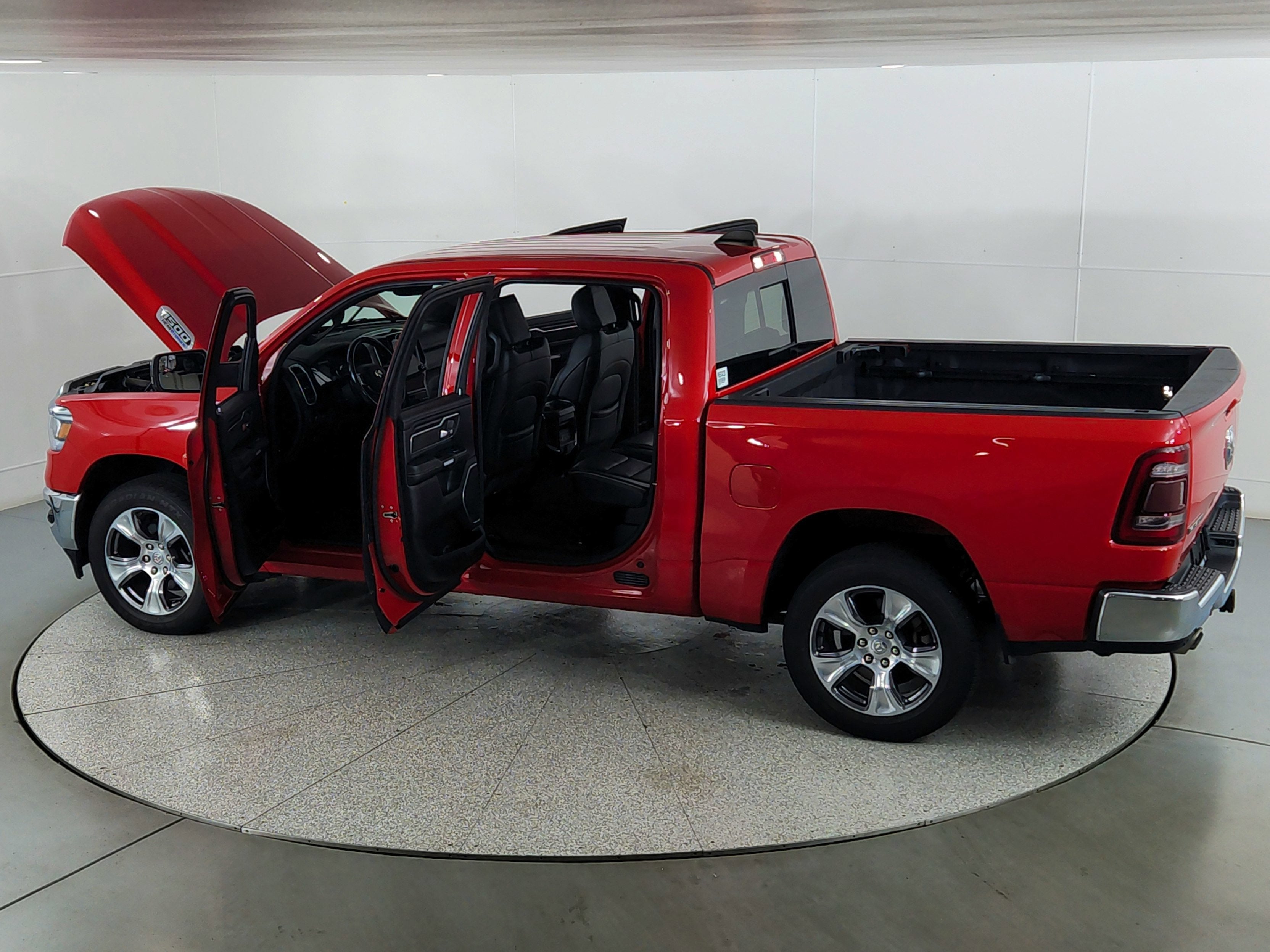 2023 RAM 1500 Laramie Crew Cab 4x4 5'7' Box