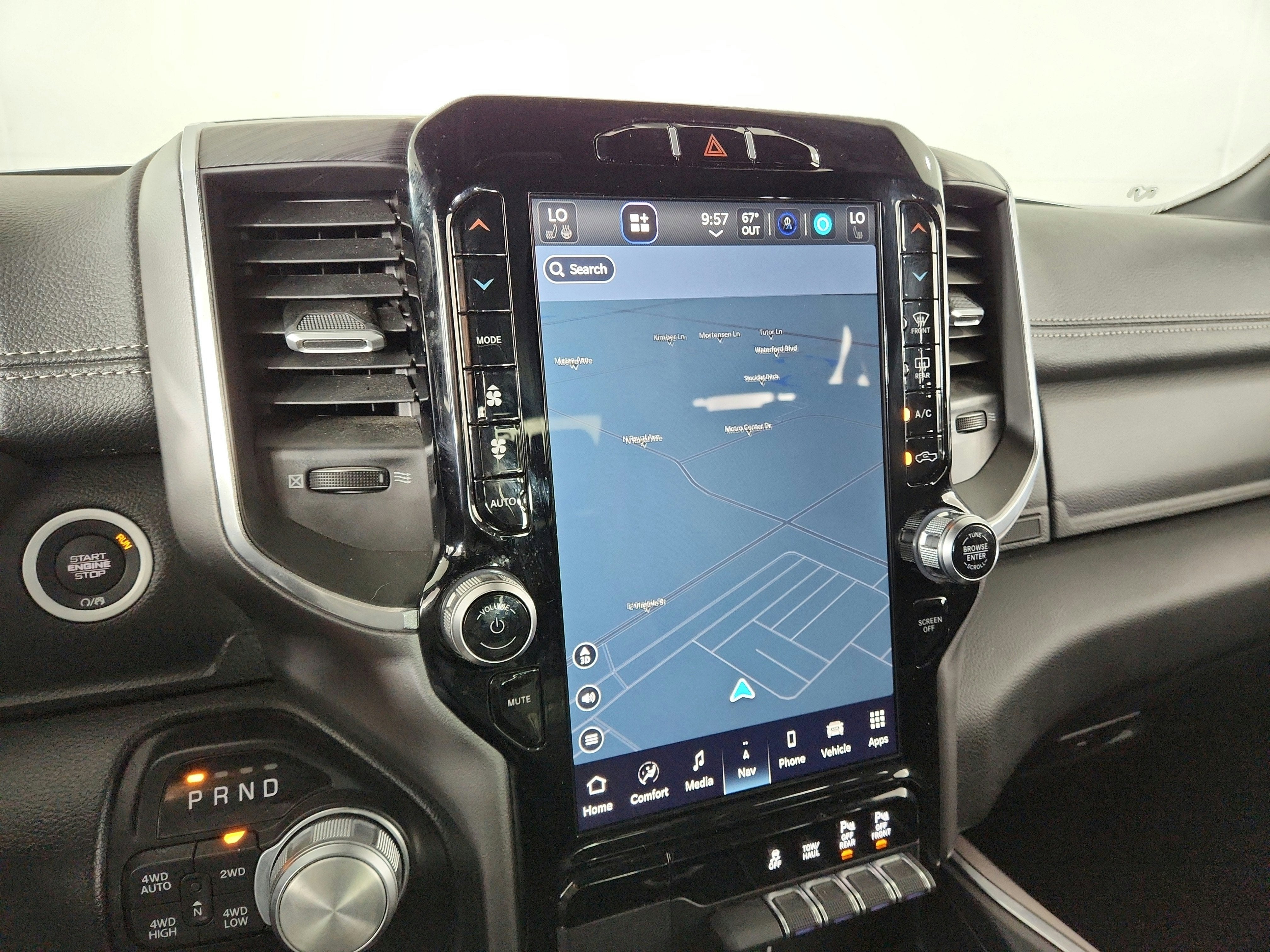 2023 RAM 1500 Laramie Crew Cab 4x4 5'7' Box