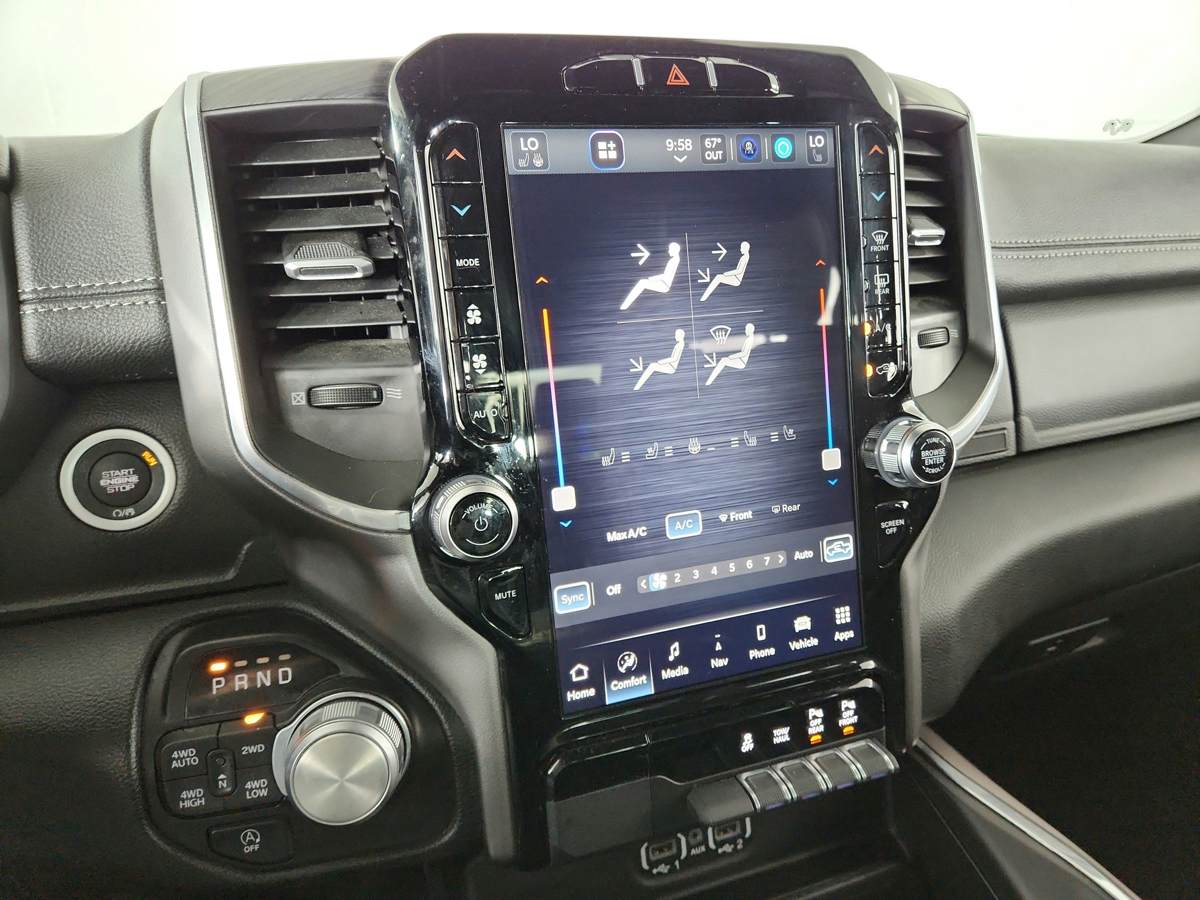 2023 RAM 1500 Laramie Crew Cab 4x4 5'7' Box