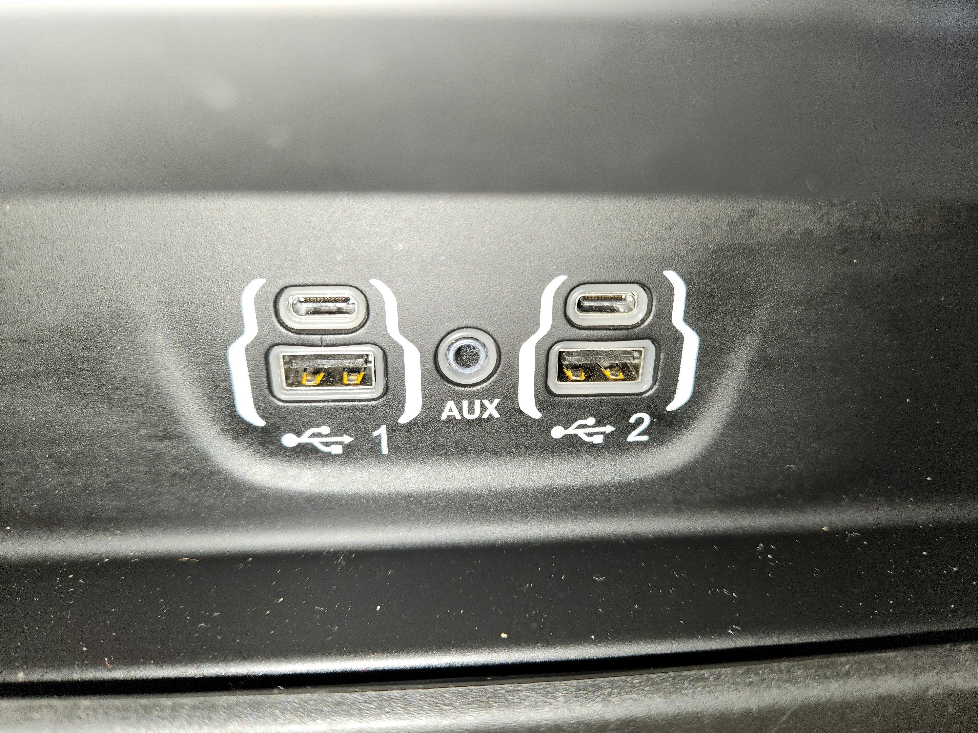 2023 RAM 1500 Laramie Crew Cab 4x4 5'7' Box