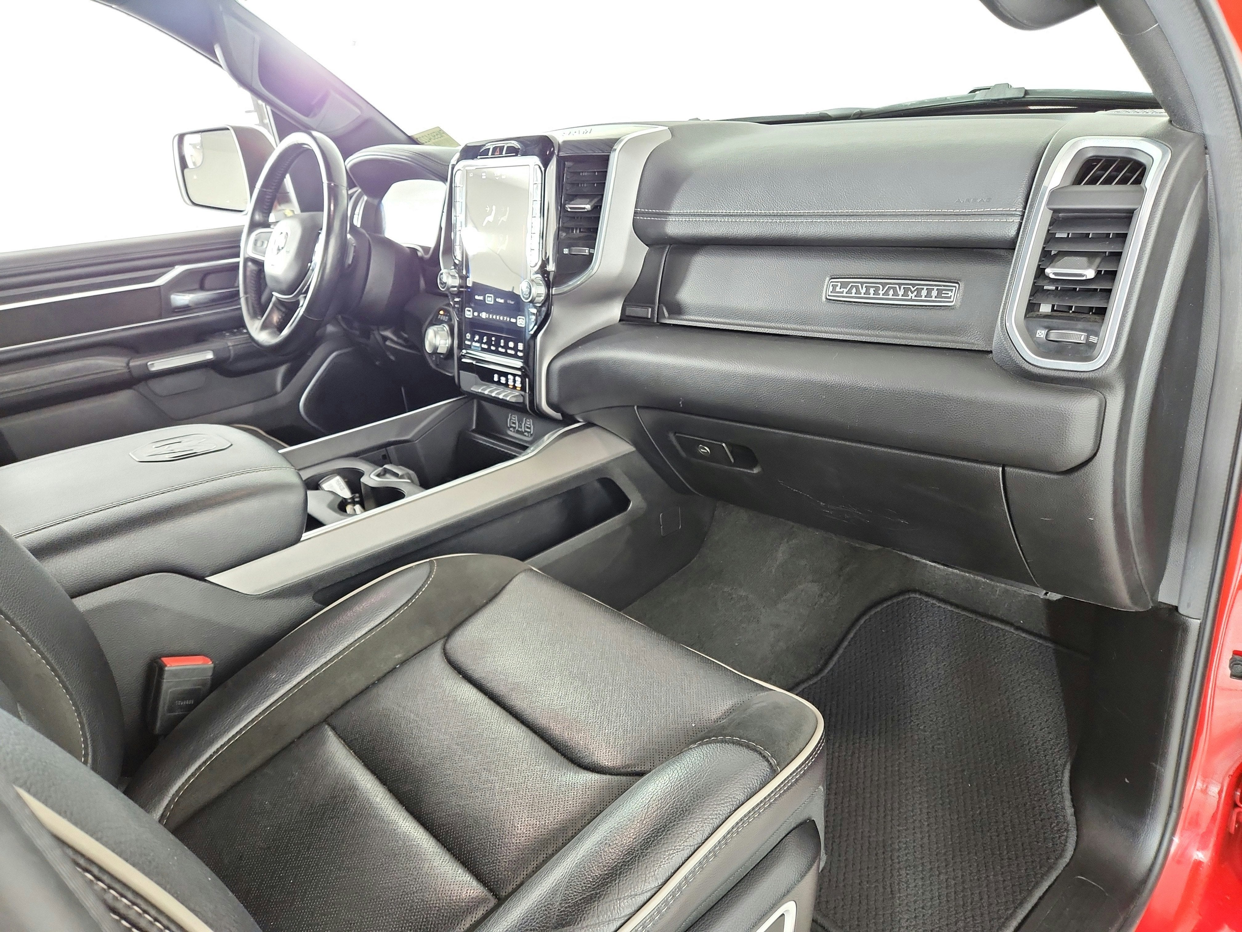 2023 RAM 1500 Laramie Crew Cab 4x4 5'7' Box