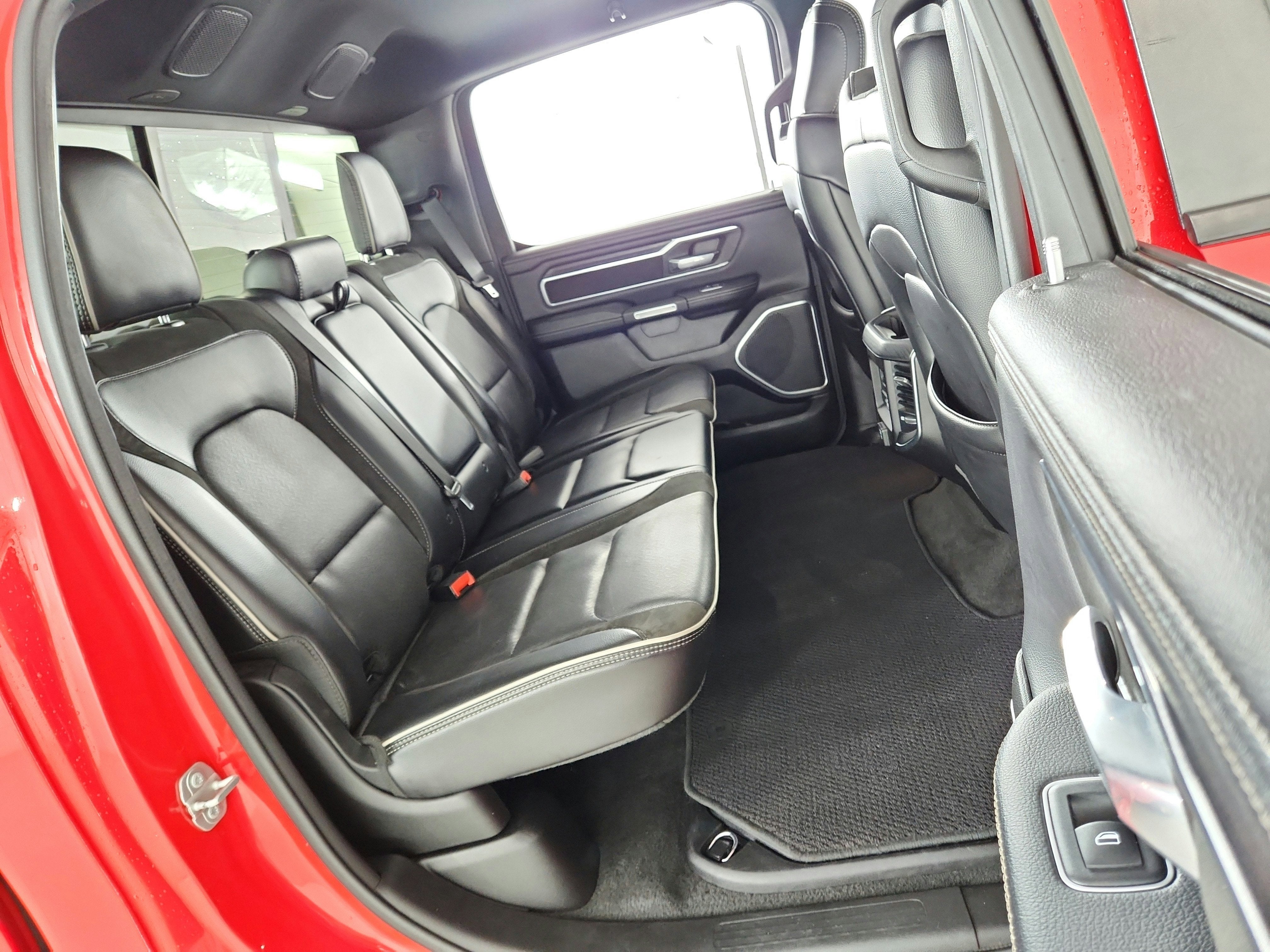 2023 RAM 1500 Laramie Crew Cab 4x4 5'7' Box