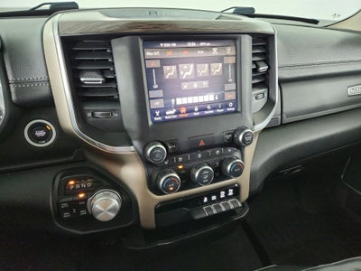 2019 RAM 1500 Laramie Crew Cab 4x4 5'7' Box