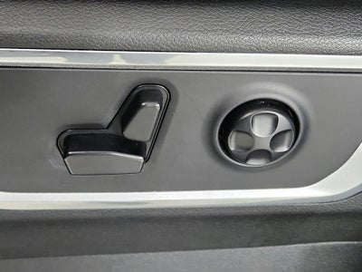 2019 RAM 1500 Laramie Crew Cab 4x4 5'7' Box