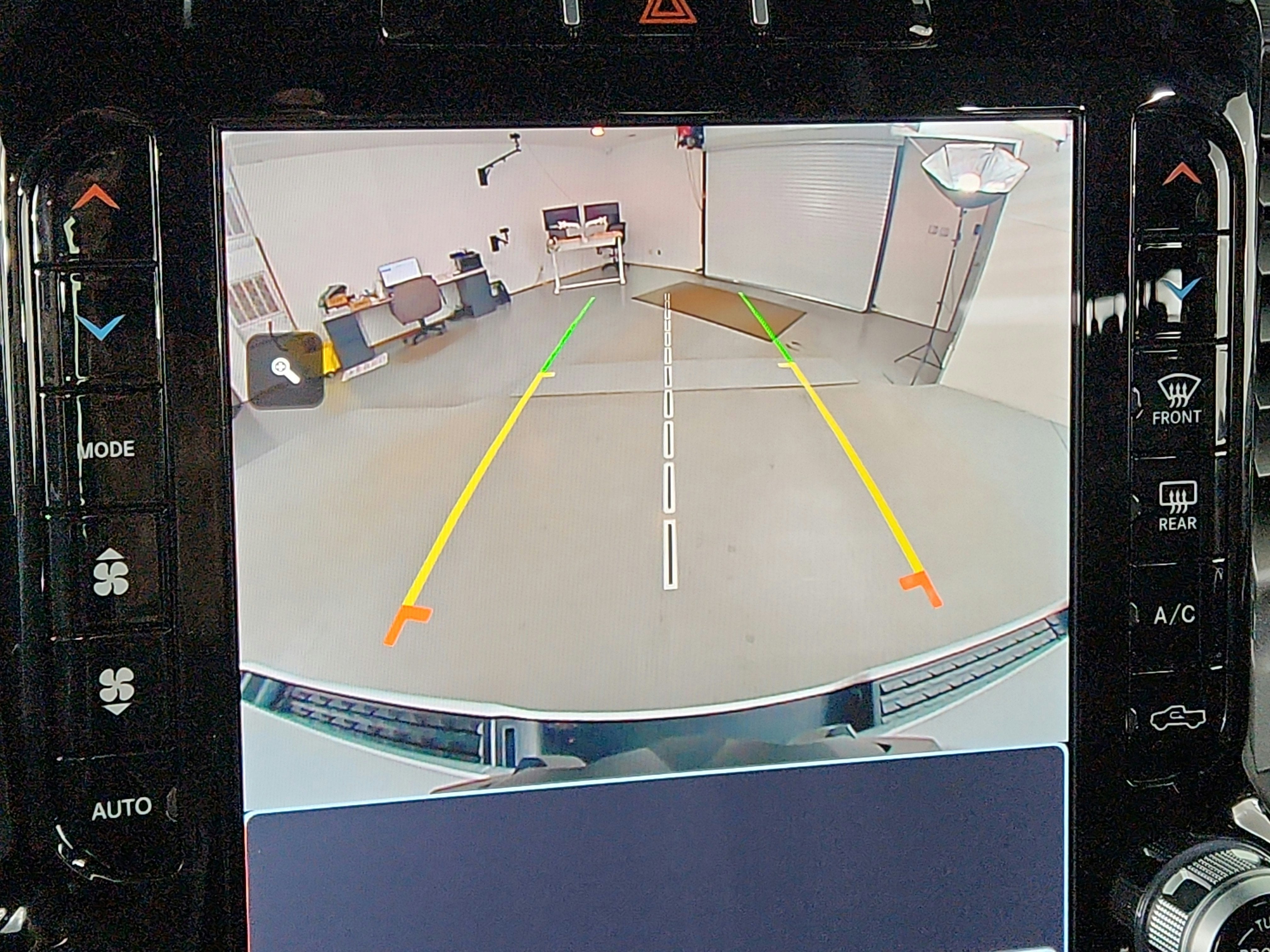 2023 RAM 1500 Laramie Crew Cab 4x4 5'7' Box