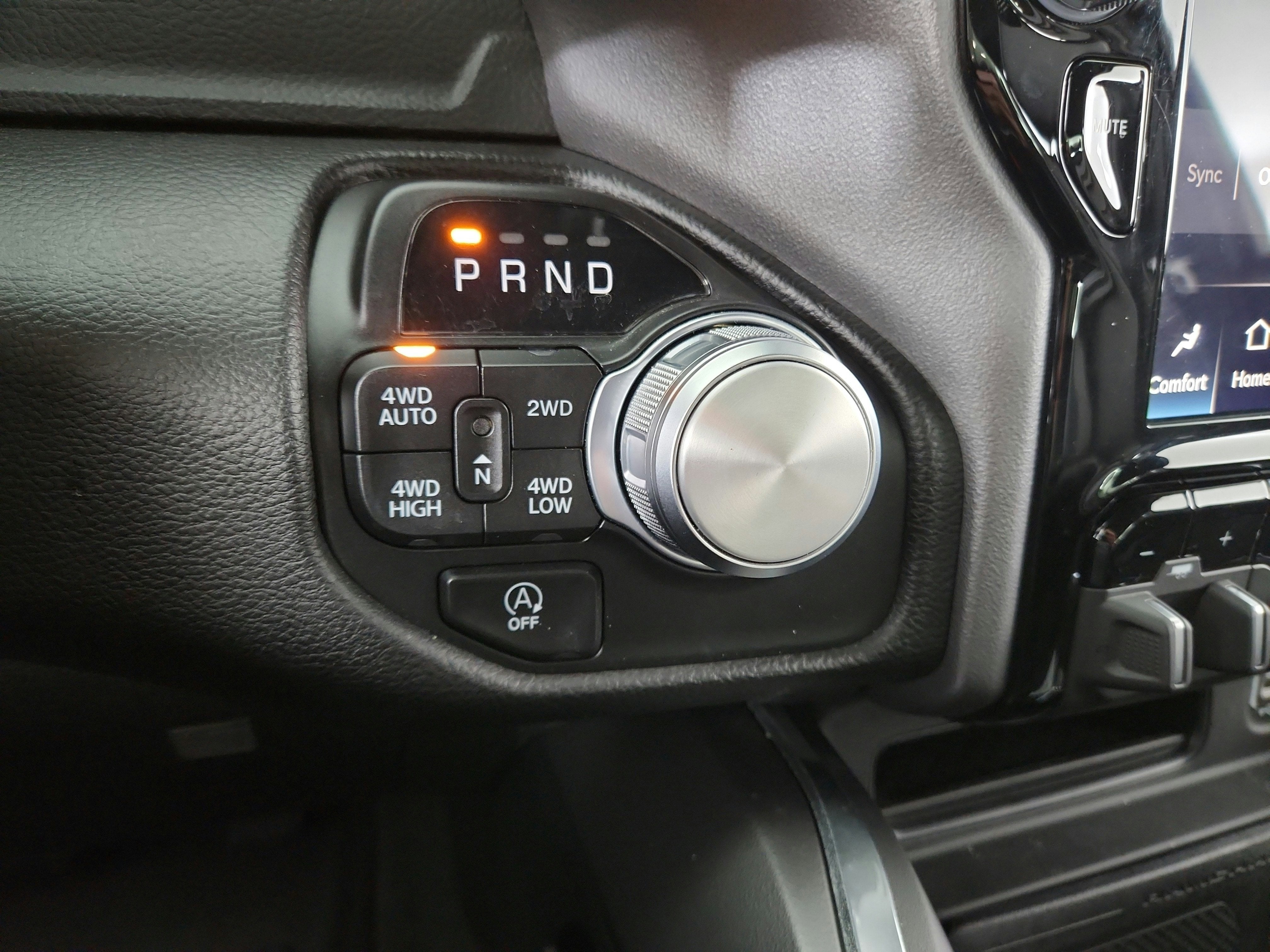 2023 RAM 1500 Laramie Crew Cab 4x4 5'7' Box