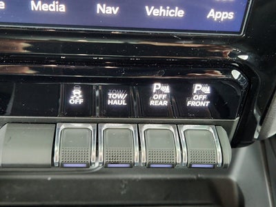 2023 RAM 1500 Laramie Crew Cab 4x4 5'7' Box