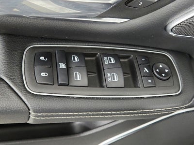 2023 RAM 1500 Laramie Crew Cab 4x4 5'7' Box