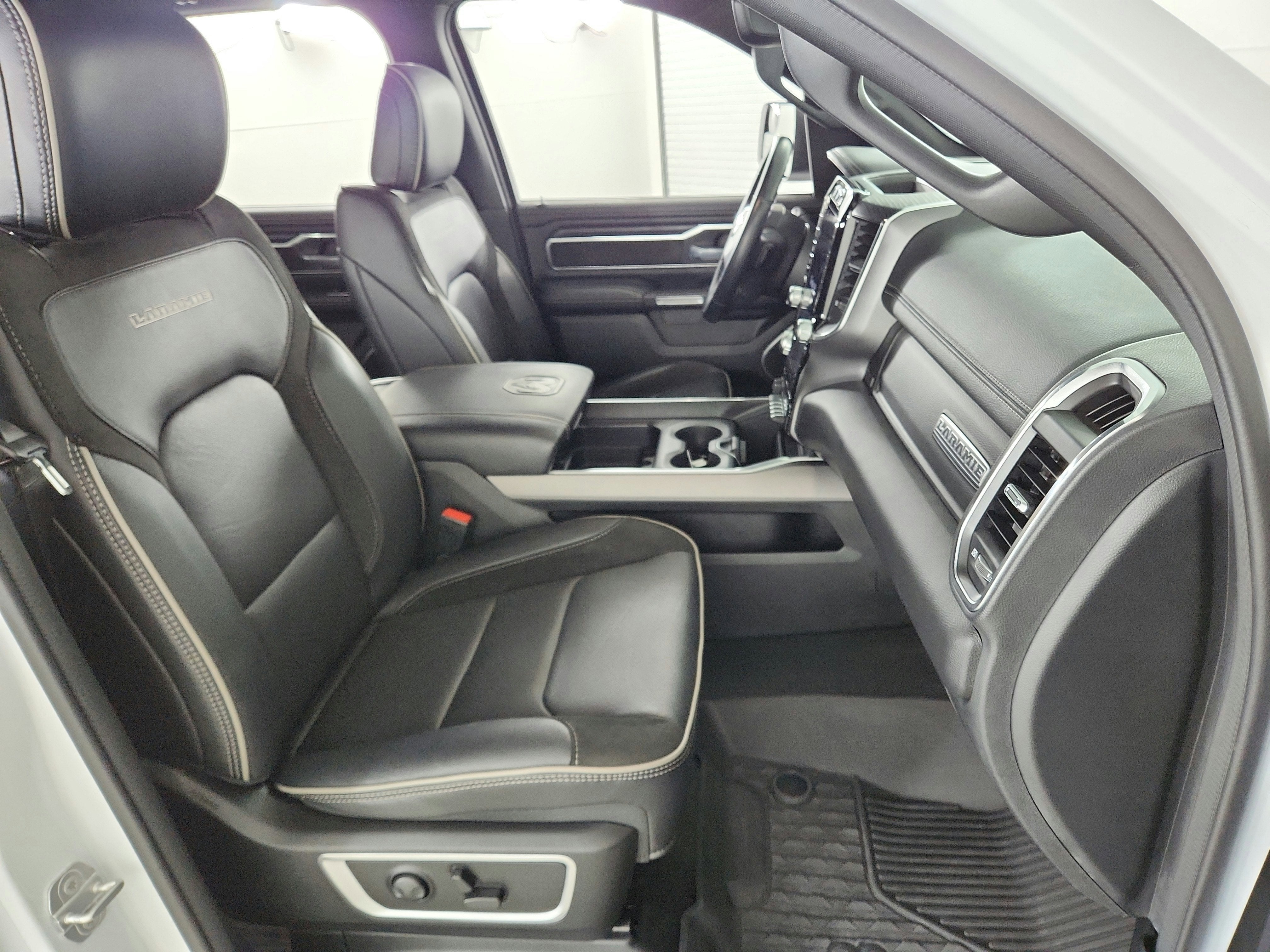 2023 RAM 1500 Laramie Crew Cab 4x4 5'7' Box