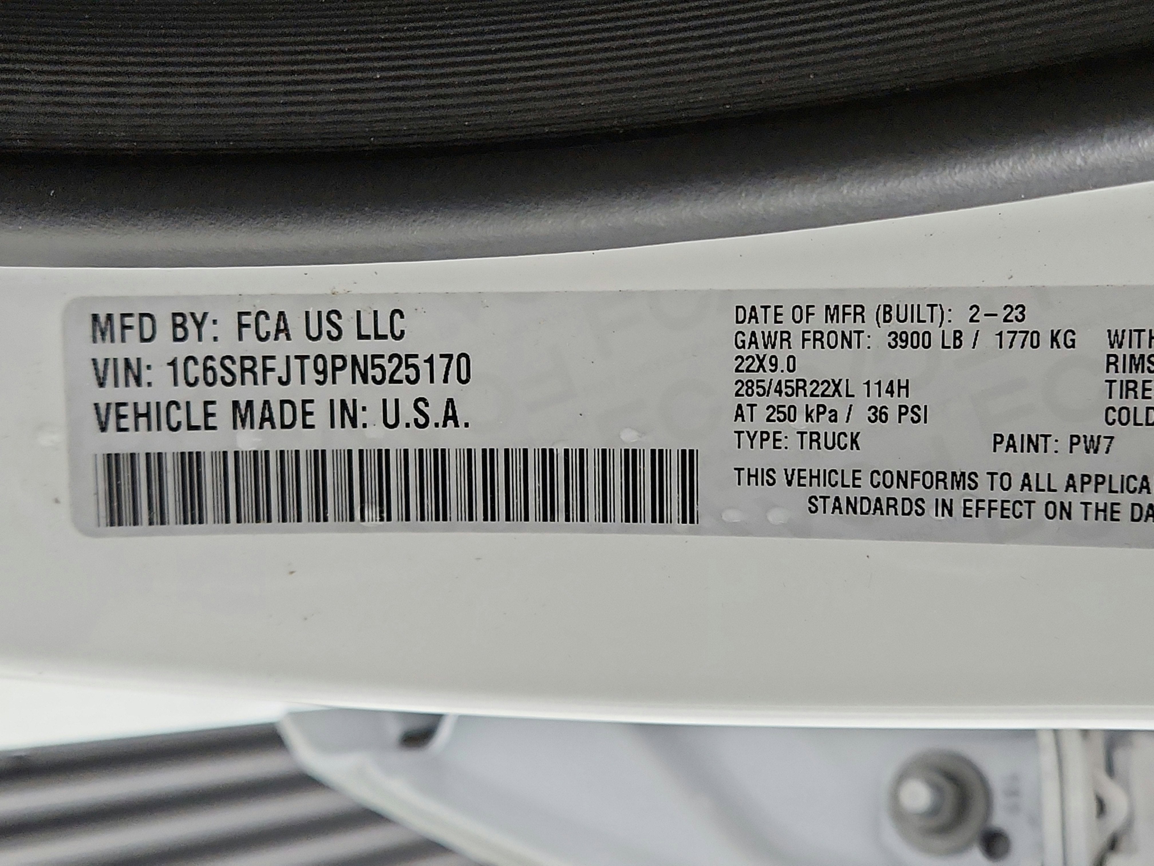 2023 RAM 1500 Laramie Crew Cab 4x4 5'7' Box